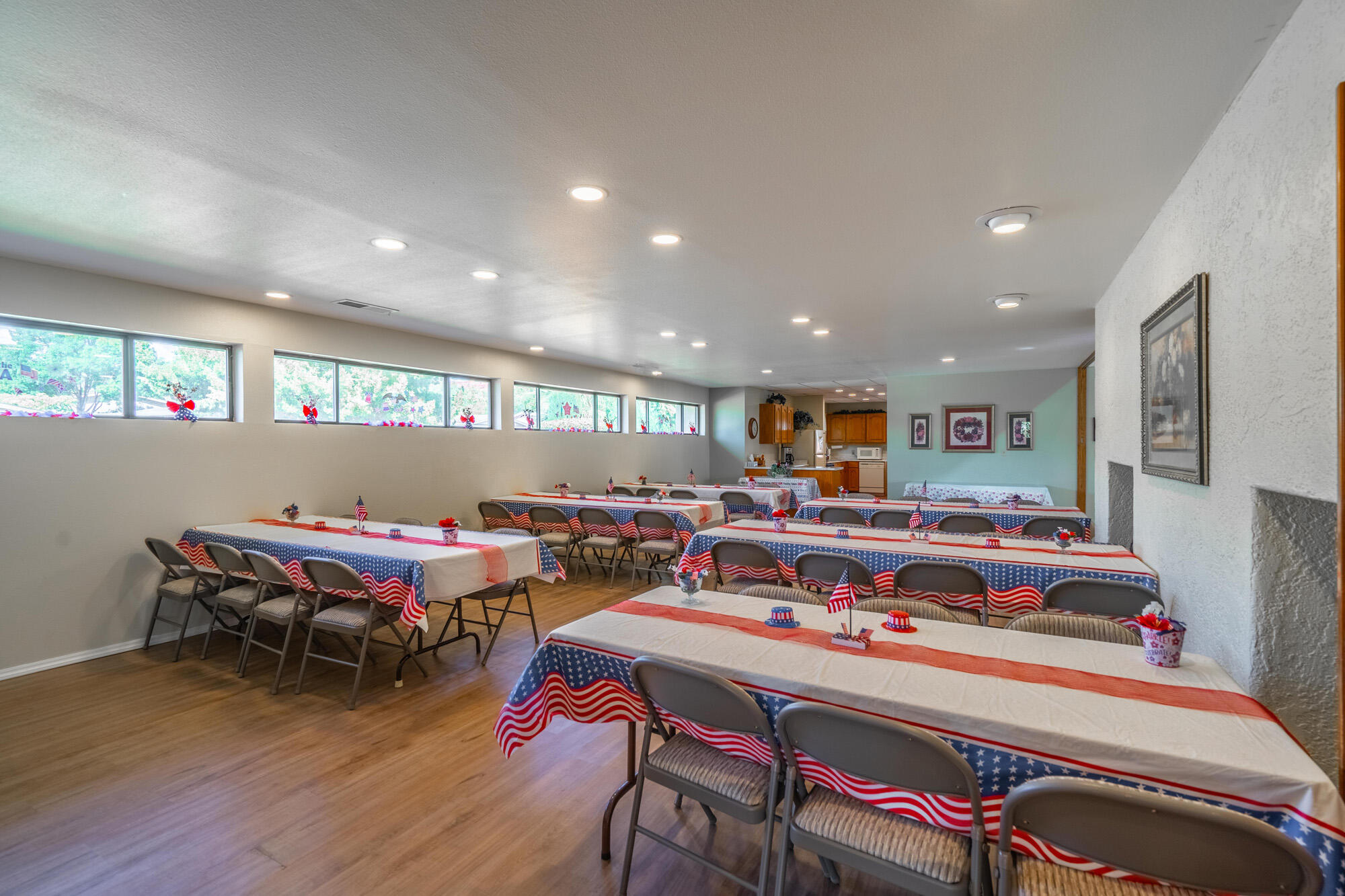 RAINBOW RIDGE MOBILE HOME PARK - Residential