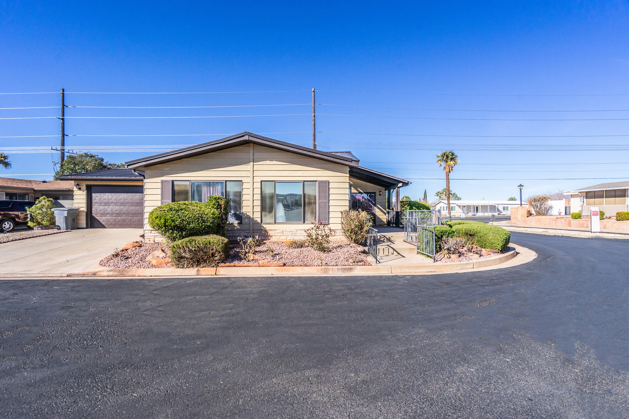 RAINBOW RIDGE MOBILE HOME PARK - Residential