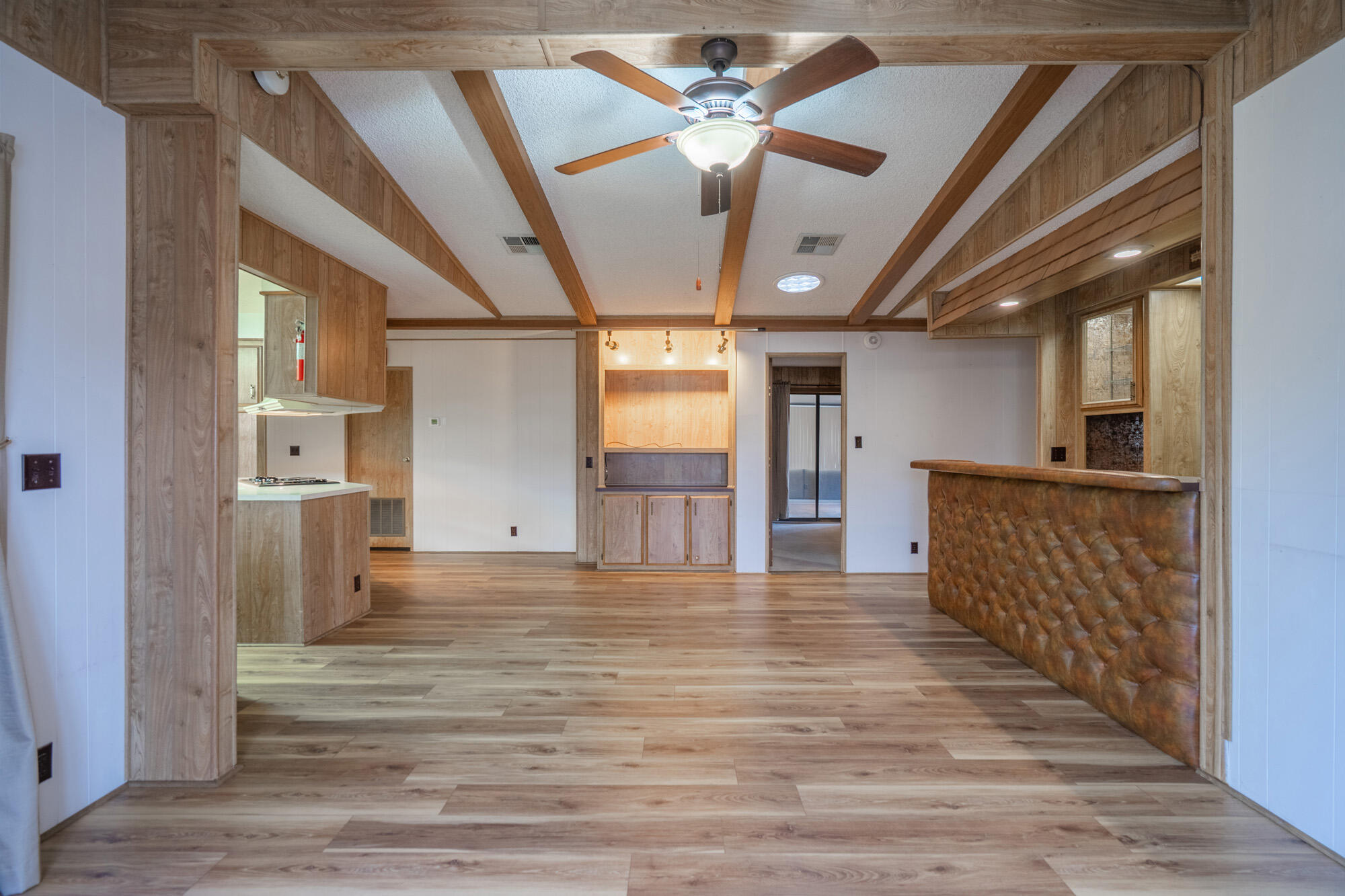 RAINBOW RIDGE MOBILE HOME PARK - Residential