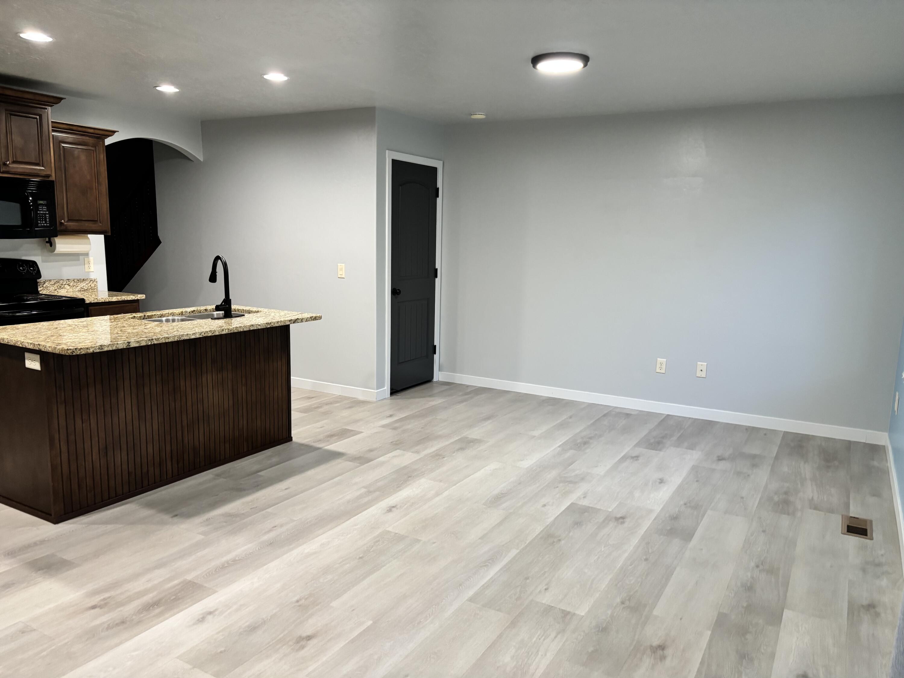 BLUFF VIEW TOWNHOMES - Residential