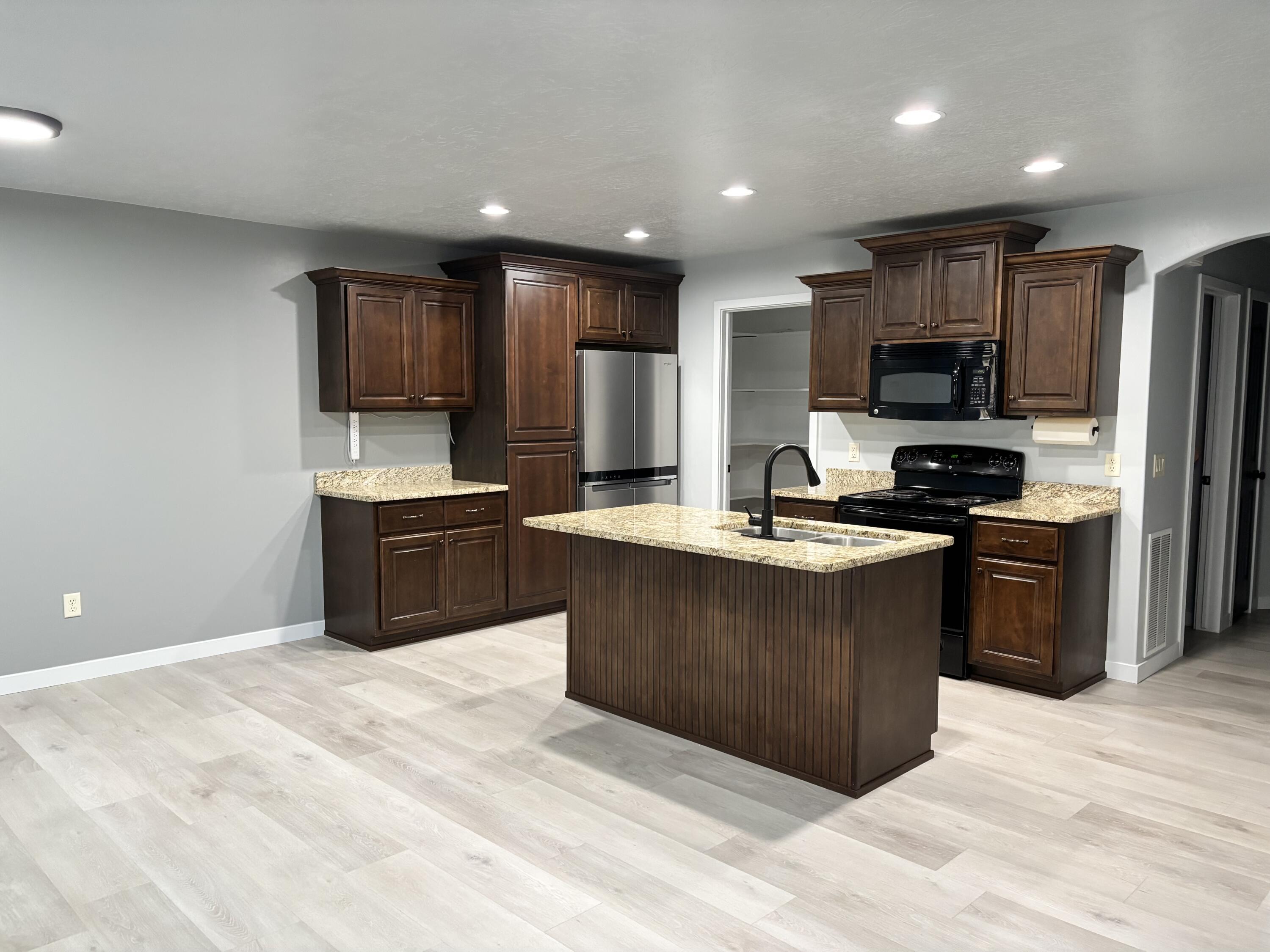 BLUFF VIEW TOWNHOMES - Residential