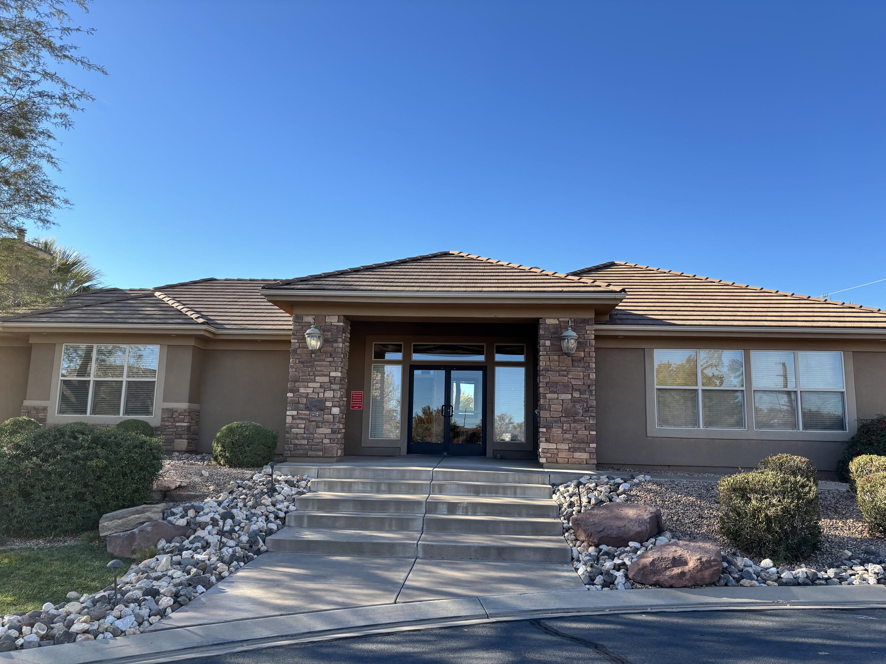 BLUFF VIEW TOWNHOMES - Residential