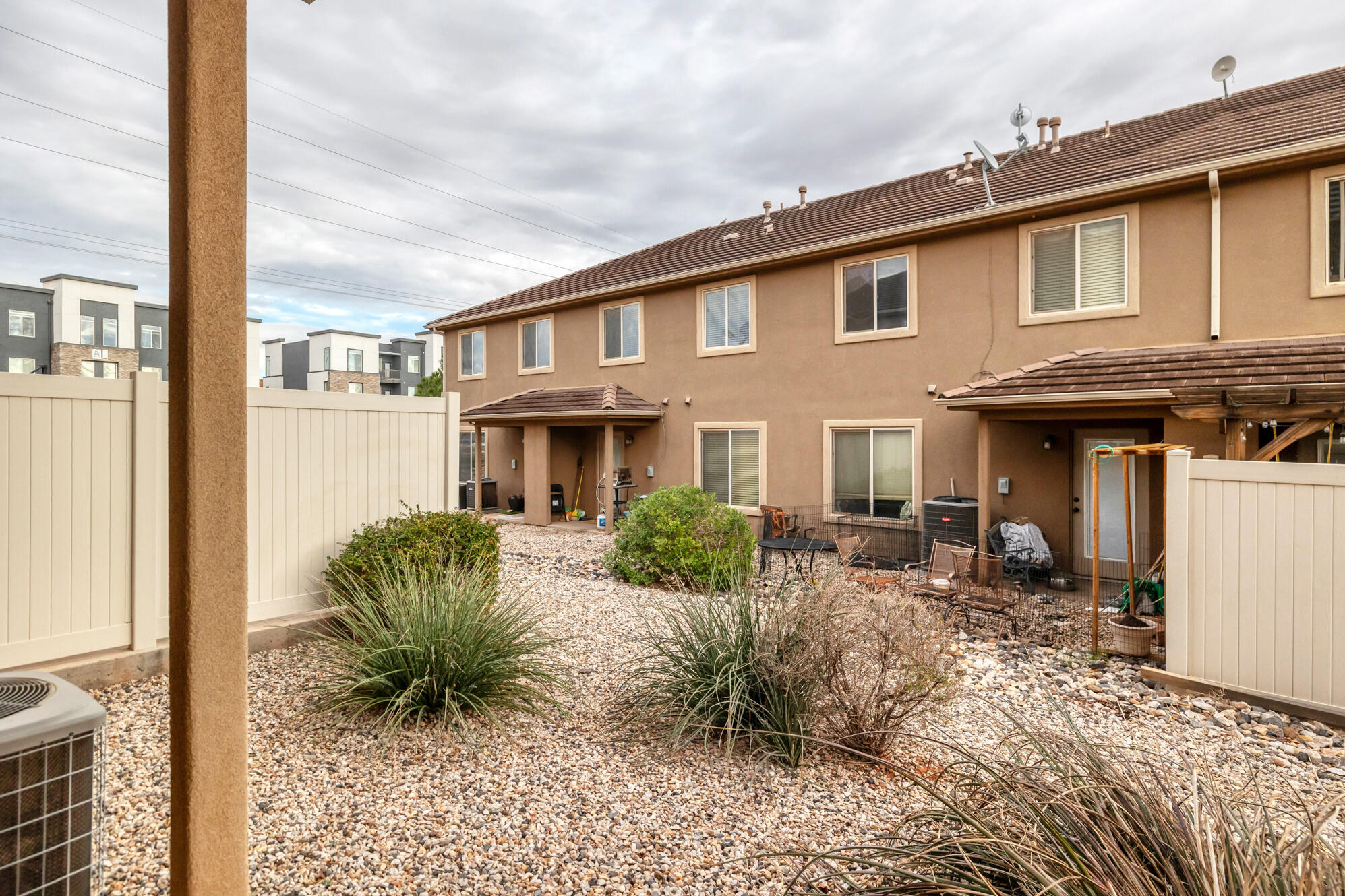 BLUFF VIEW TOWNHOMES - Residential