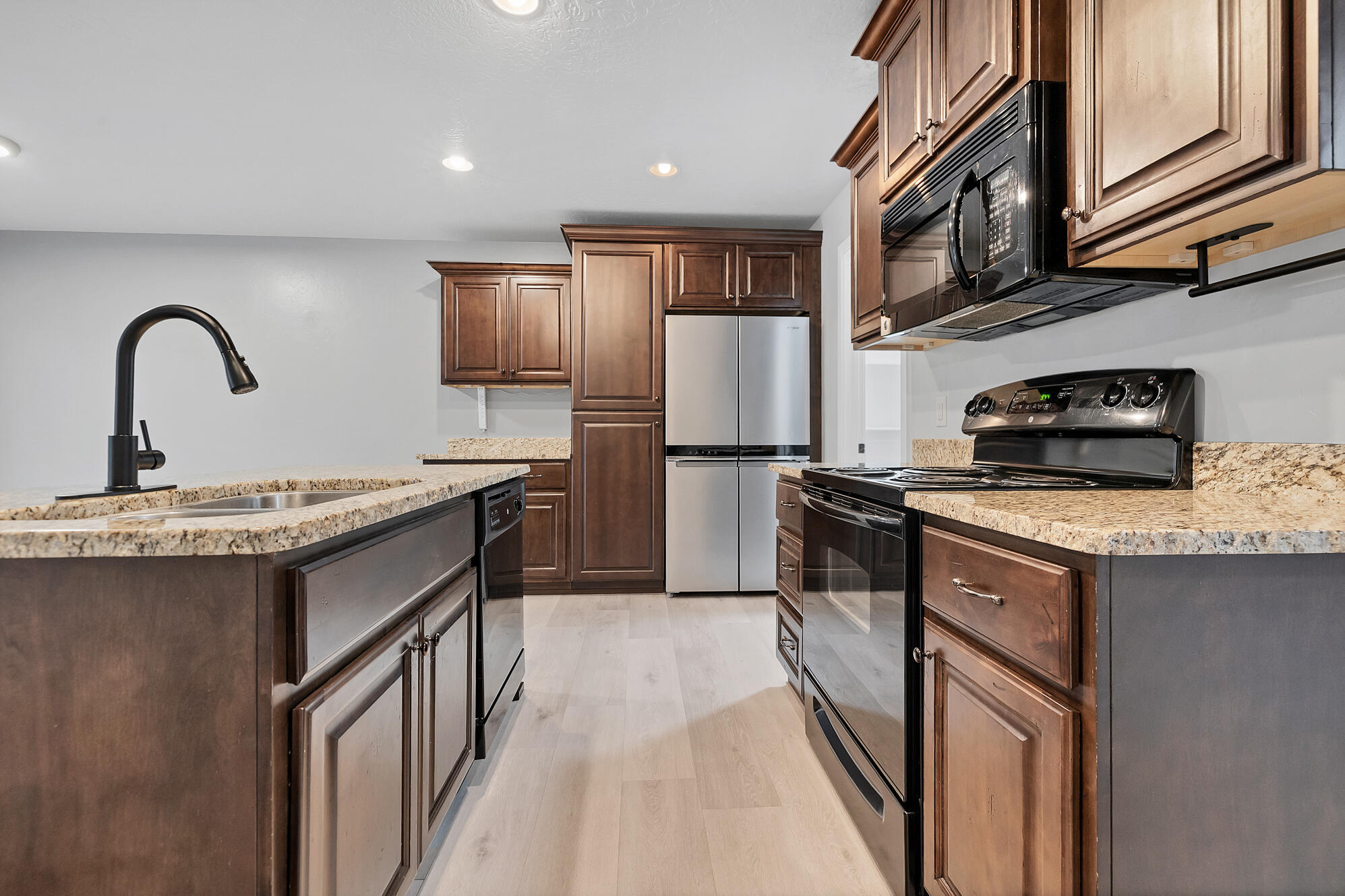 BLUFF VIEW TOWNHOMES - Residential