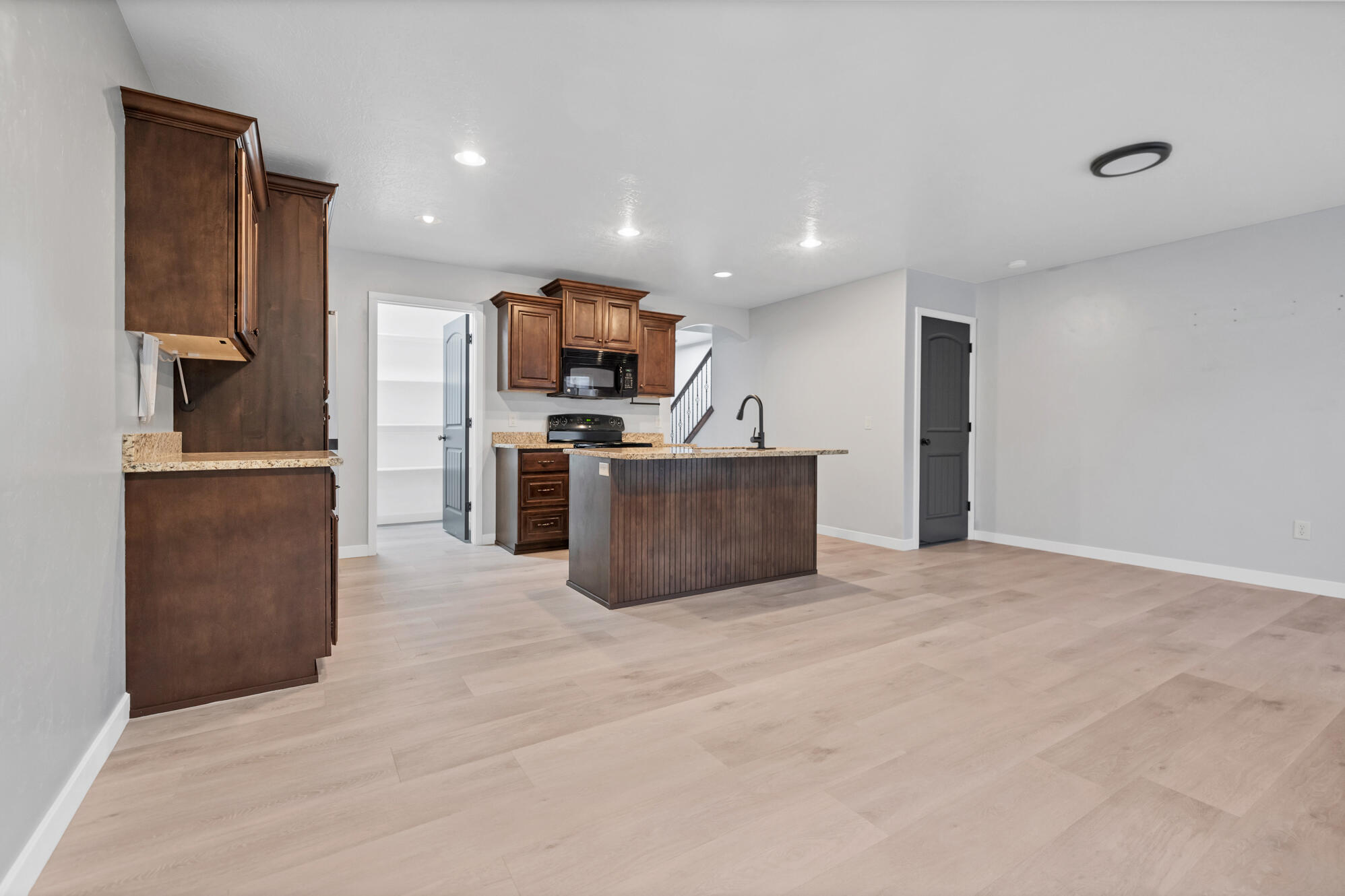 BLUFF VIEW TOWNHOMES - Residential