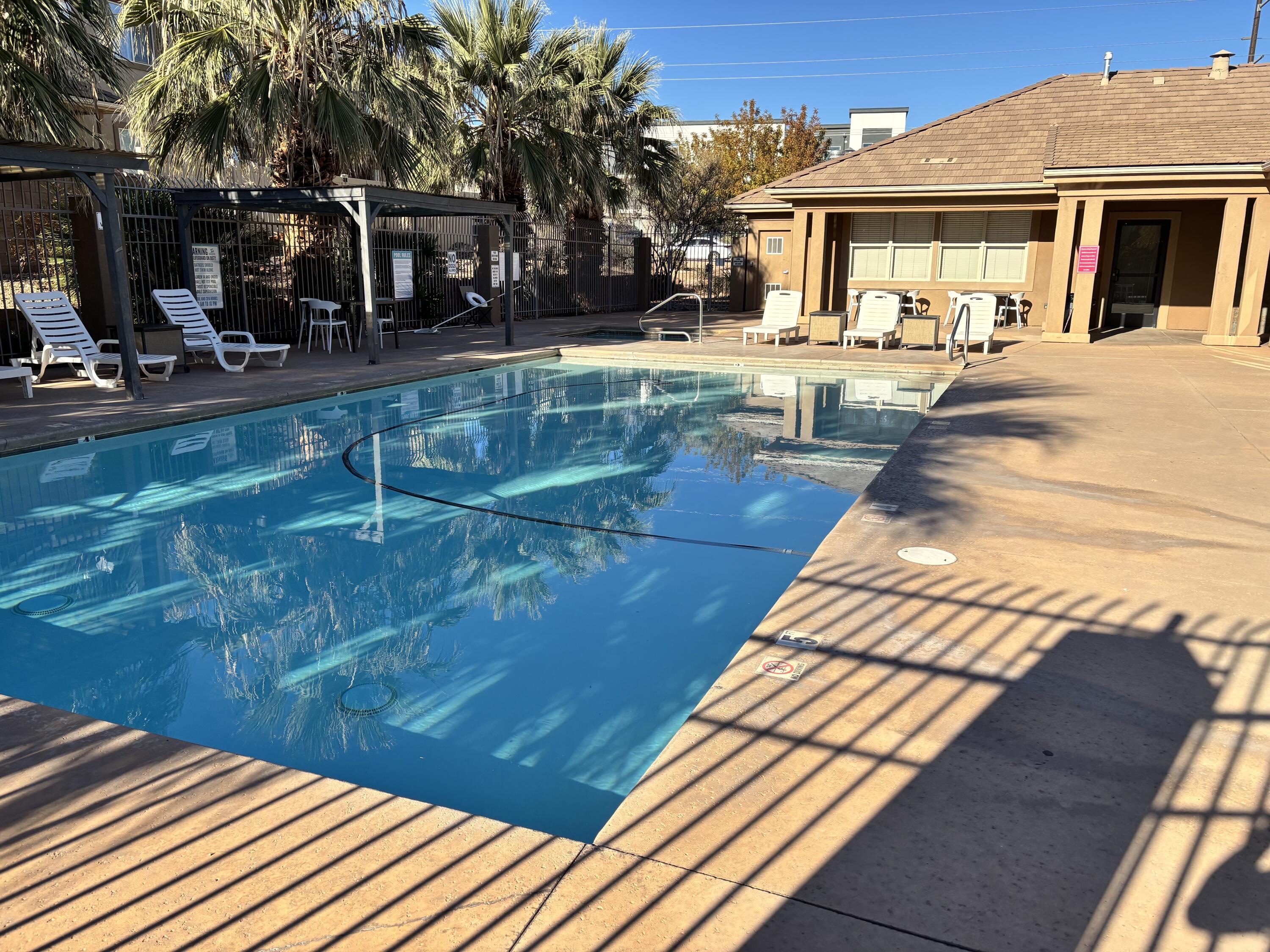 BLUFF VIEW TOWNHOMES - Residential