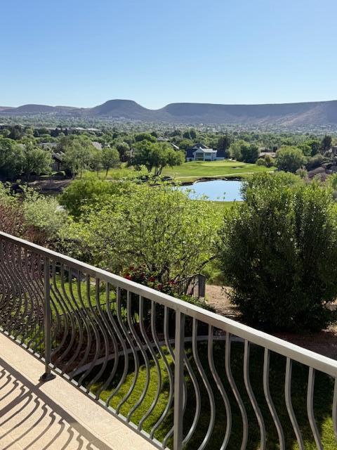 BRIDGEWATER TOWNHOMES AT SUNBROOK - Residential