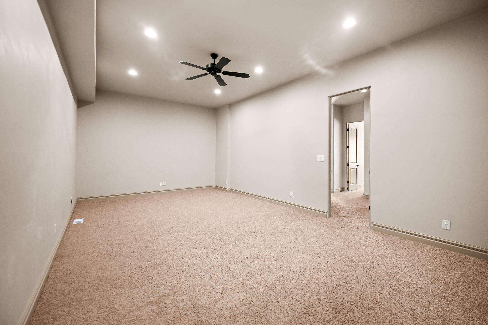 BRIDGEWATER TOWNHOMES AT SUNBROOK - Residential