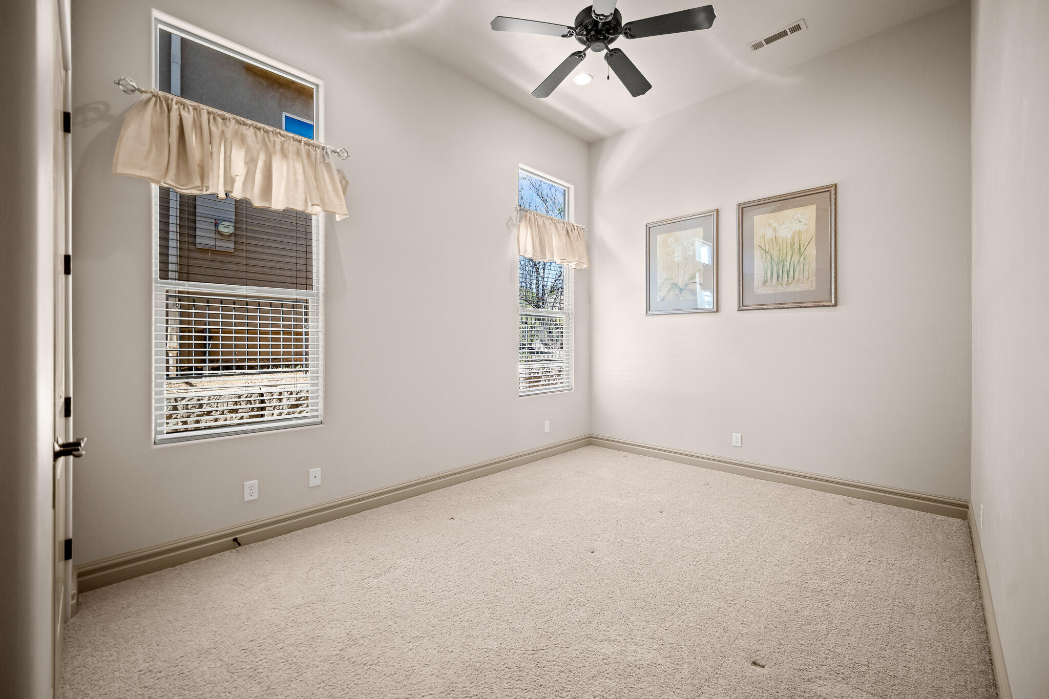 BRIDGEWATER TOWNHOMES AT SUNBROOK - Residential