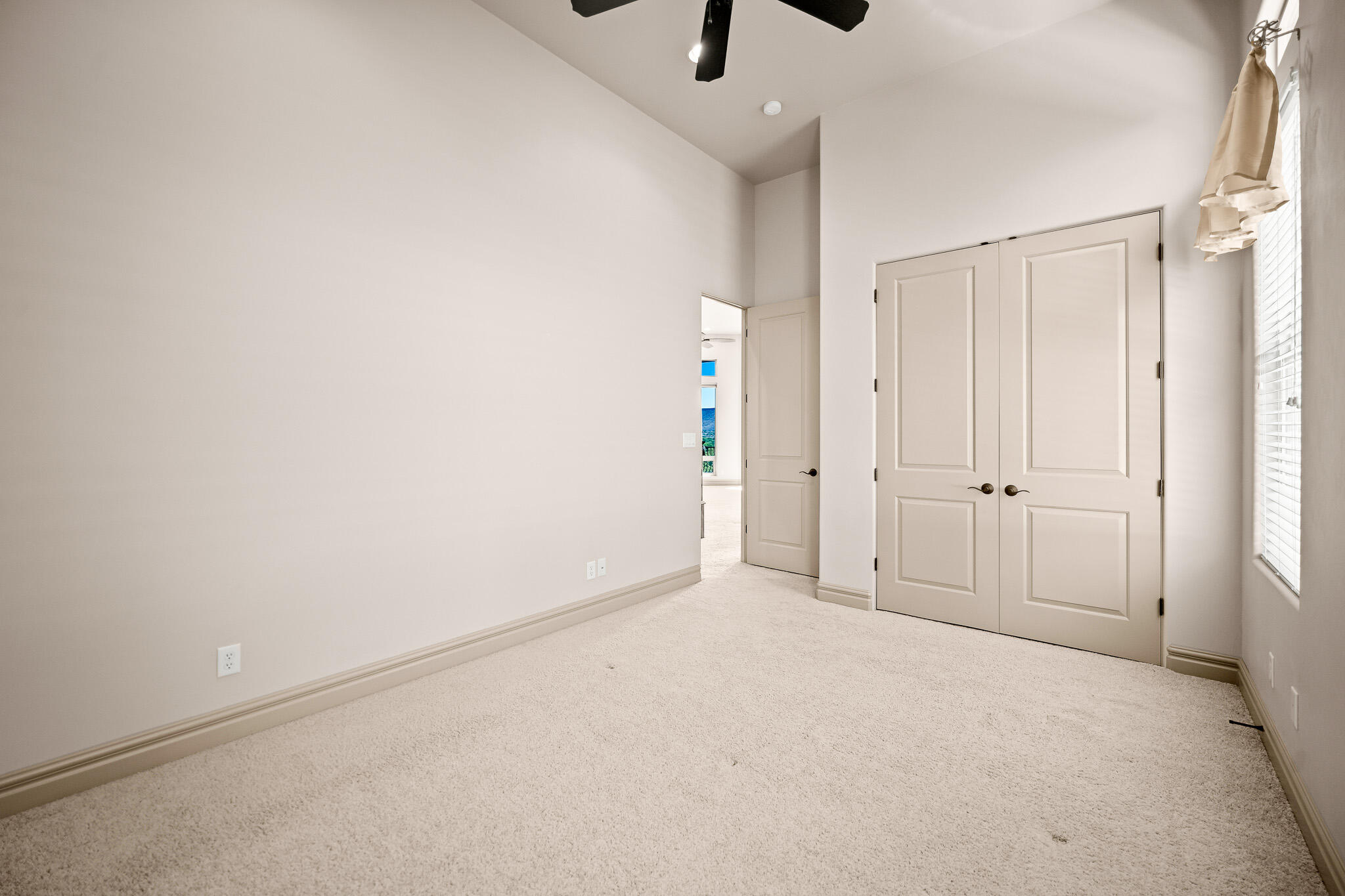 BRIDGEWATER TOWNHOMES AT SUNBROOK - Residential