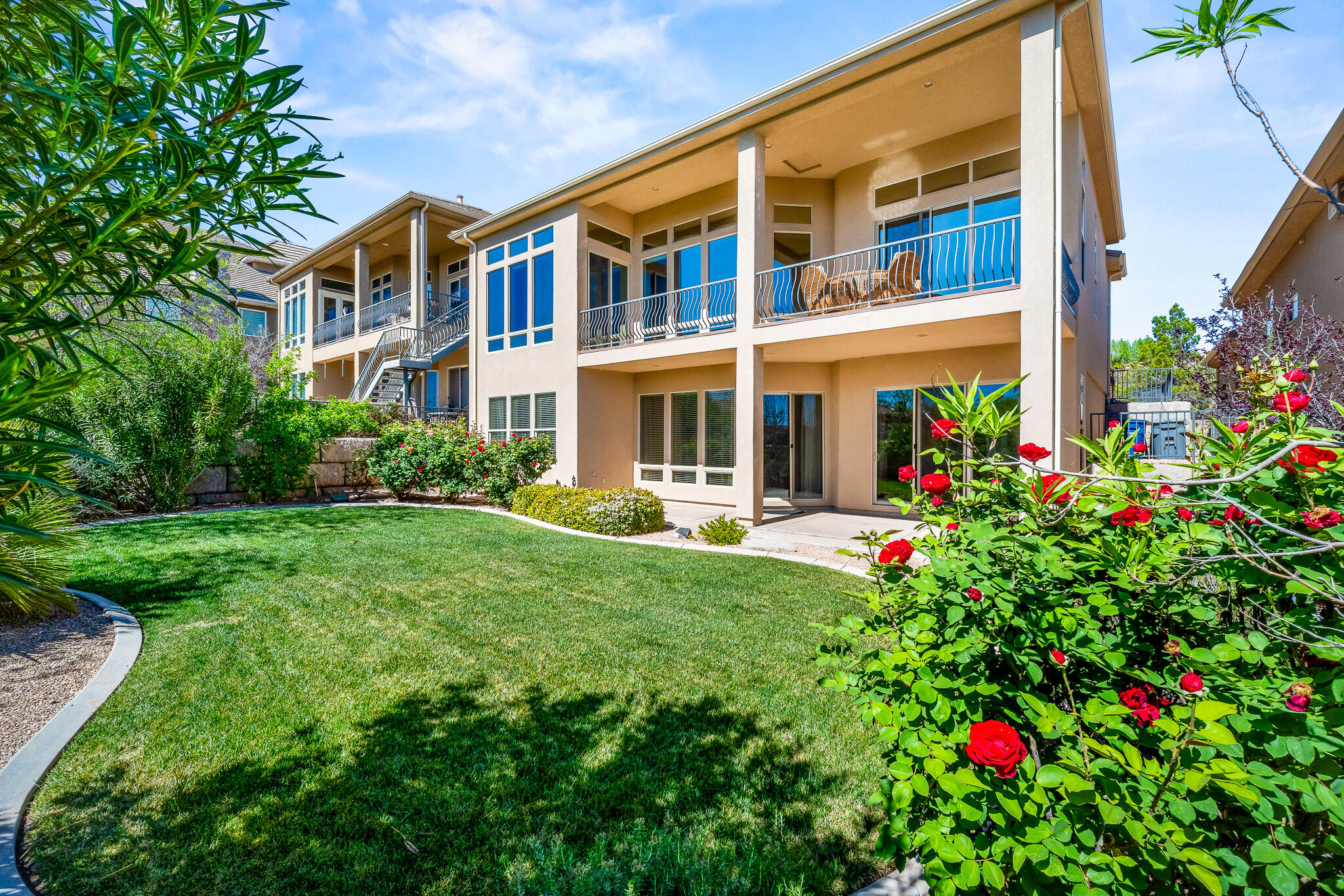 BRIDGEWATER TOWNHOMES AT SUNBROOK - Residential