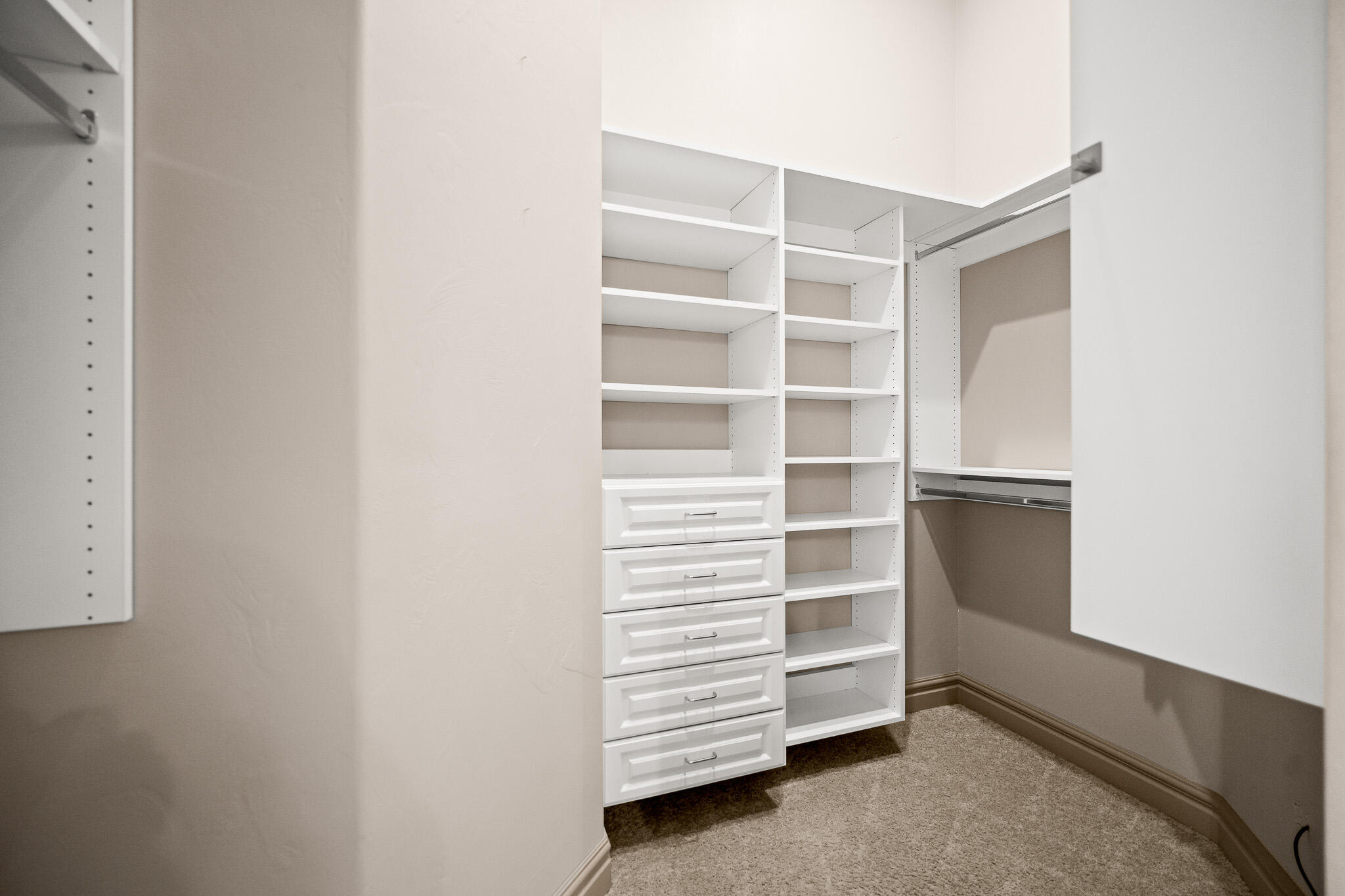 BRIDGEWATER TOWNHOMES AT SUNBROOK - Residential