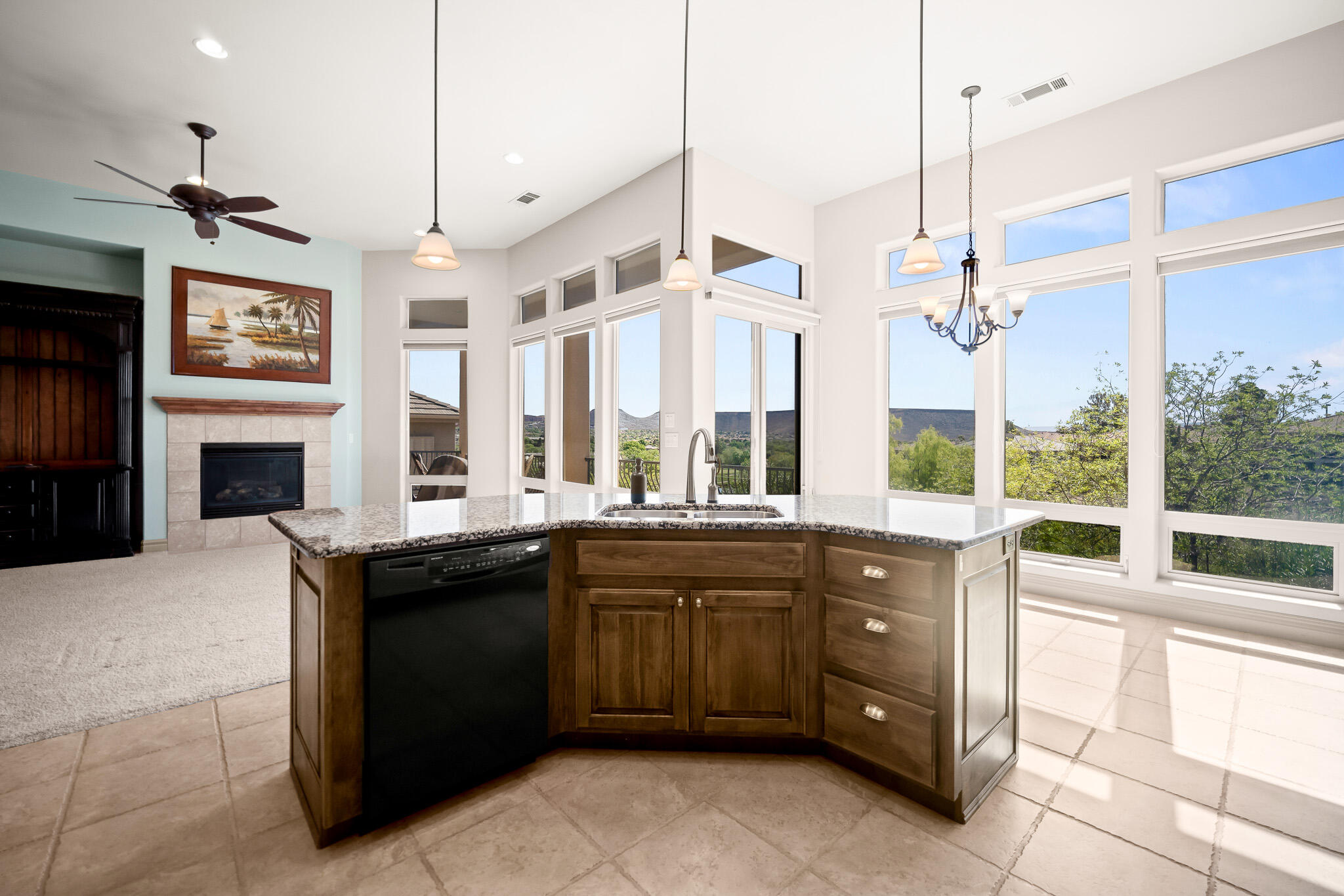 BRIDGEWATER TOWNHOMES AT SUNBROOK - Residential