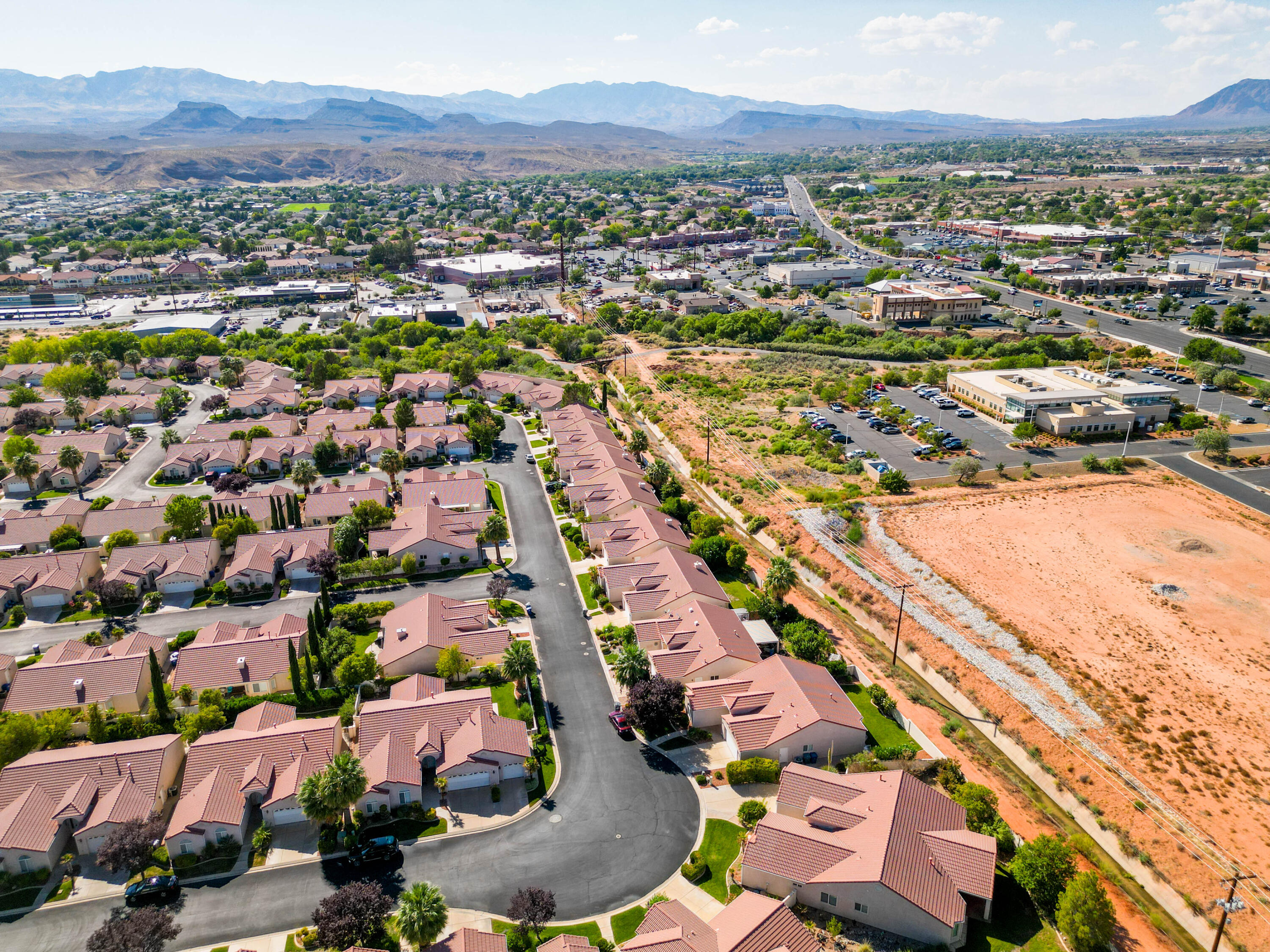 SILVERCREEK TOWNHOMES - Residential