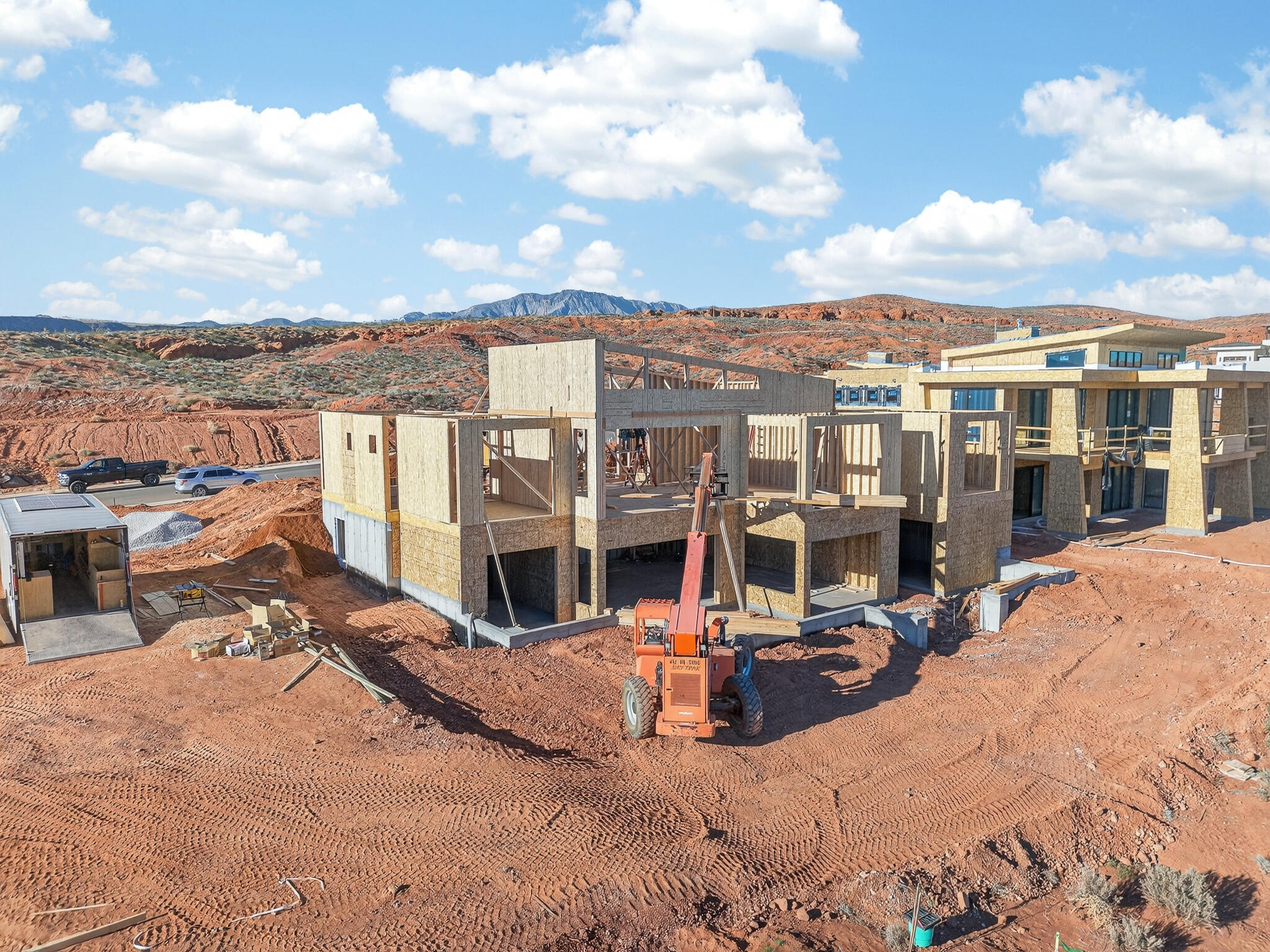 SOLENTE VILLAGE - Residential