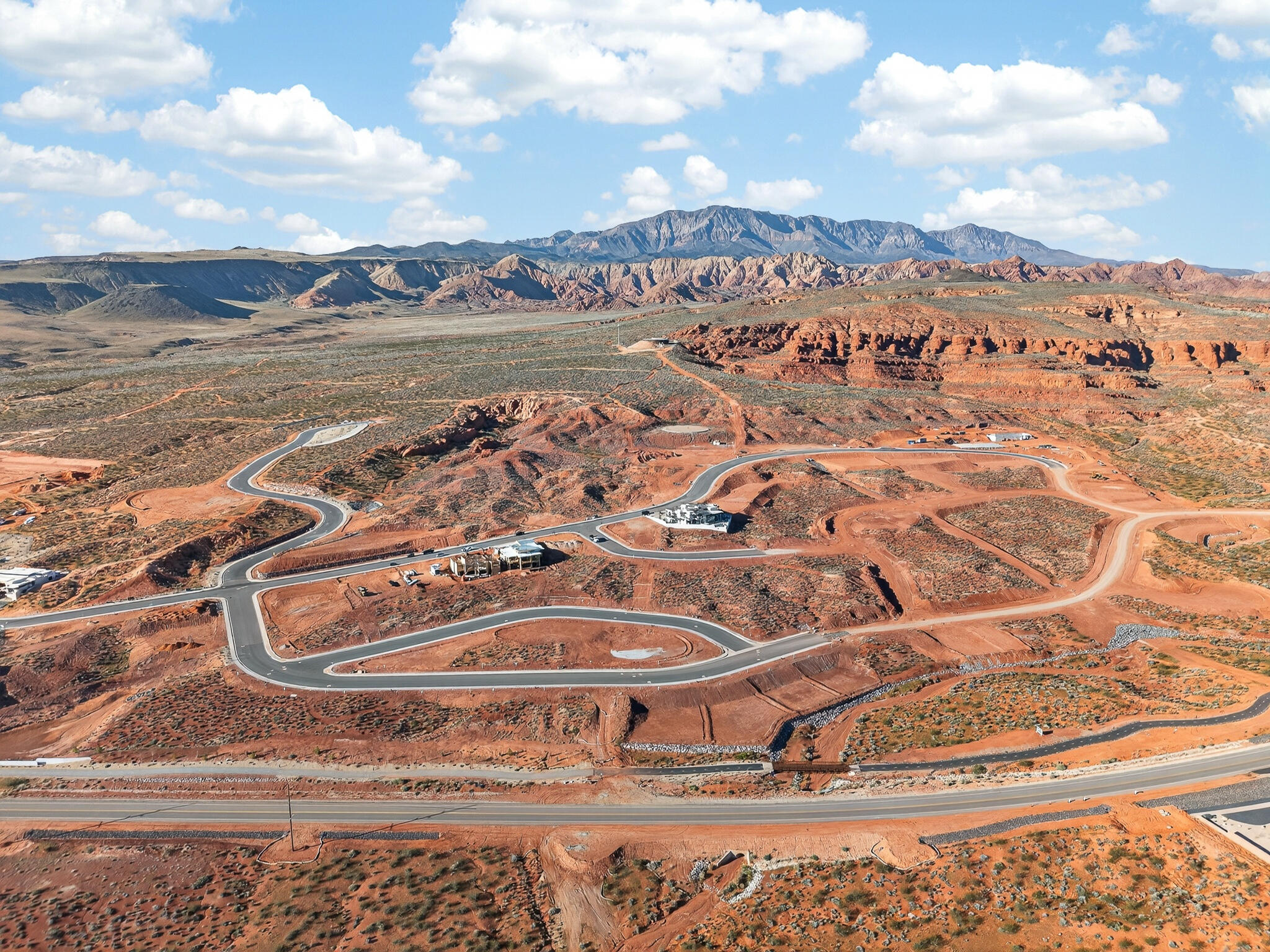 SOLENTE VILLAGE - Residential