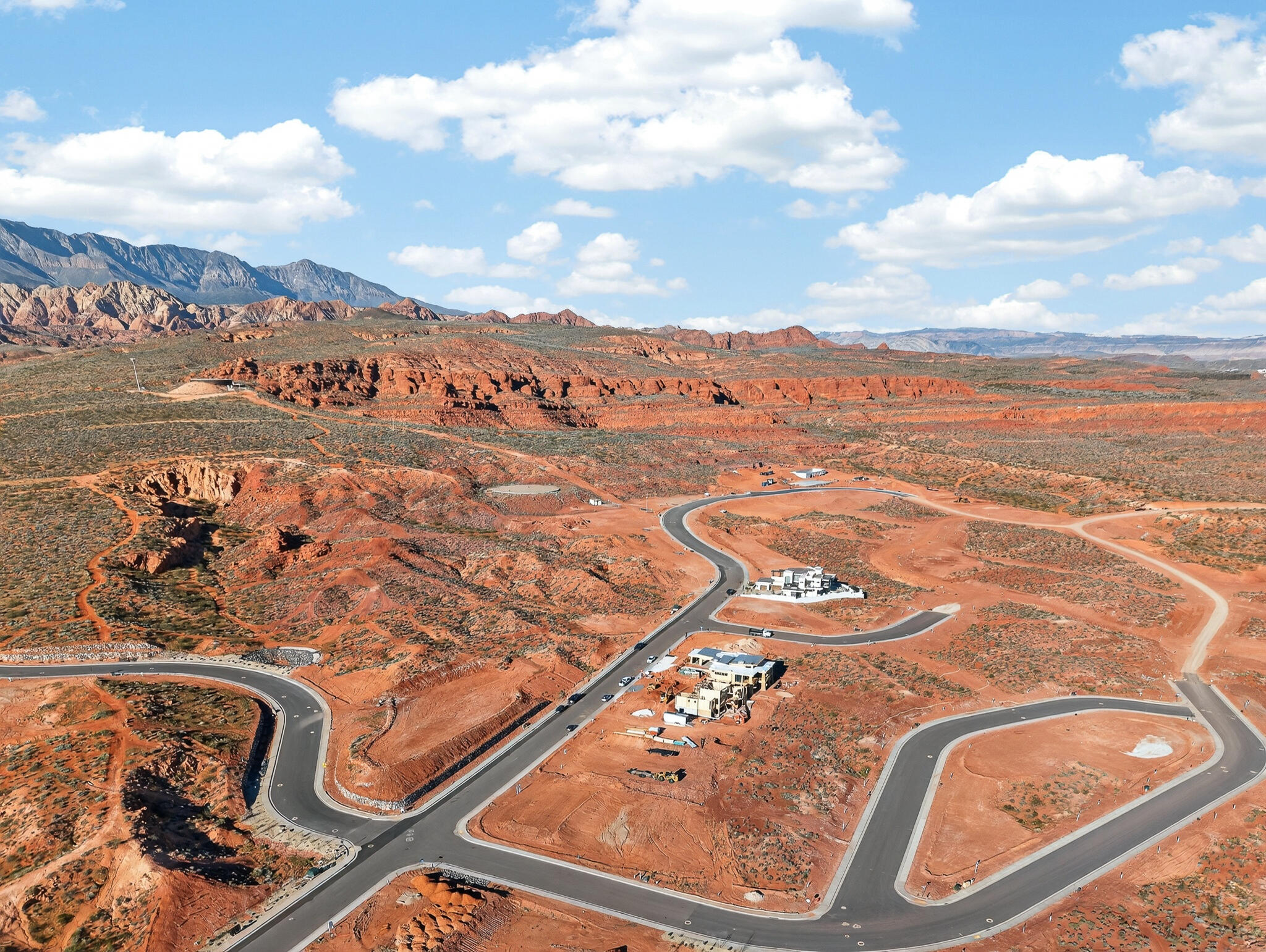 SOLENTE VILLAGE - Residential