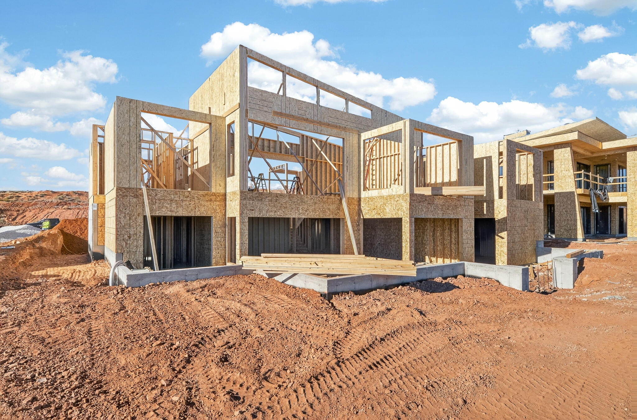 SOLENTE VILLAGE - Residential