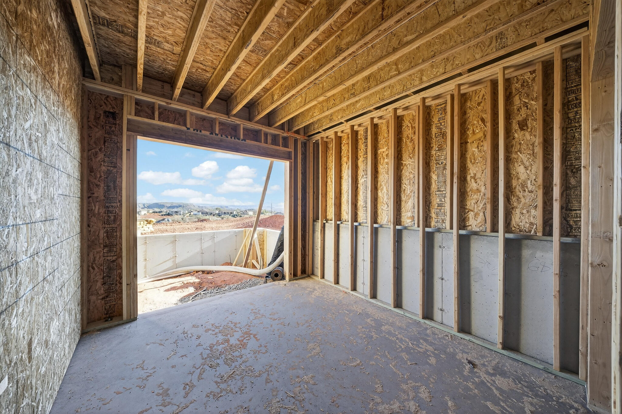 SOLENTE VILLAGE - Residential