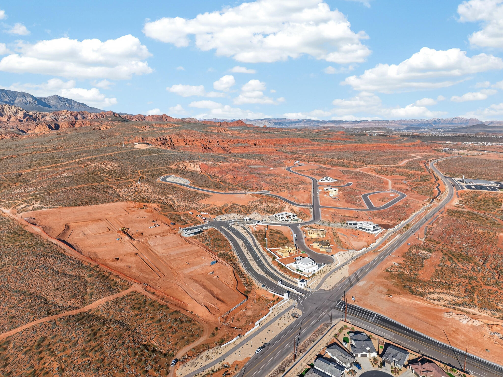 SOLENTE VILLAGE - Residential