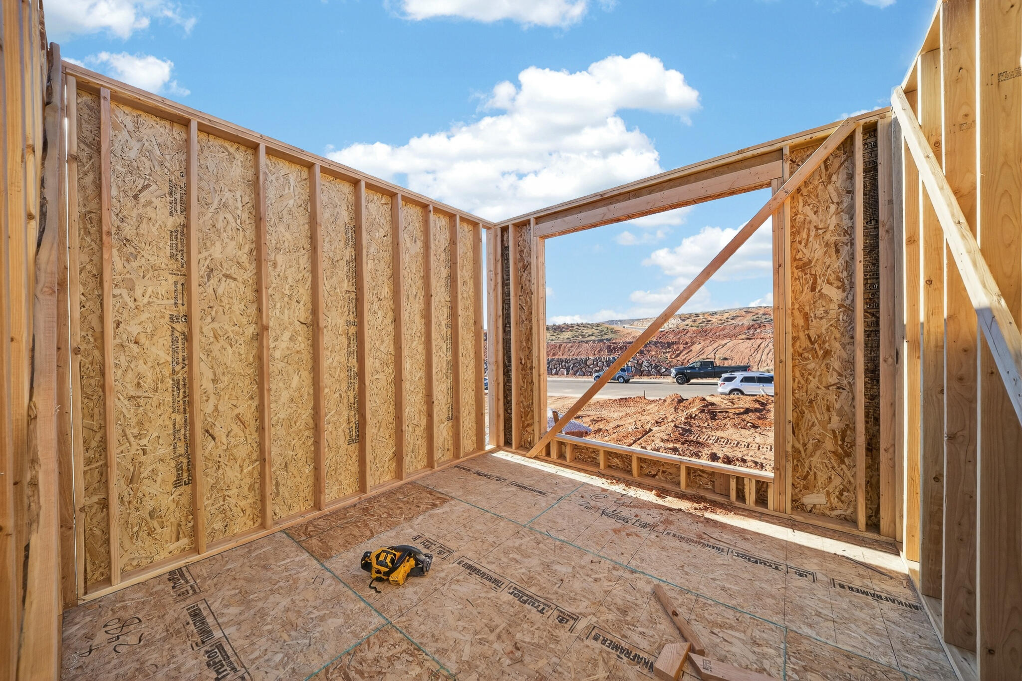 SOLENTE VILLAGE - Residential