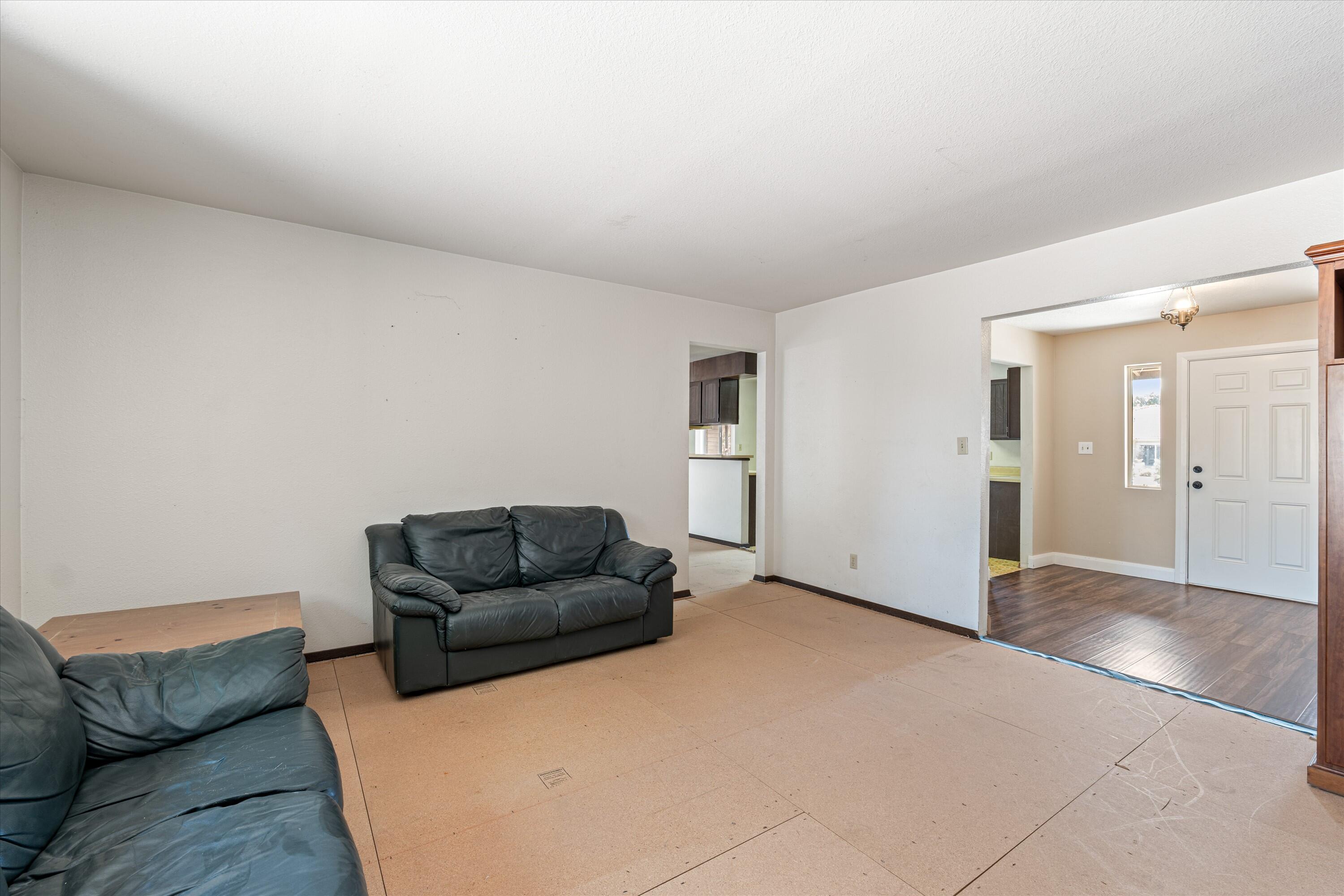 BLOOMINGTON COUNTRY CLUB - Residential