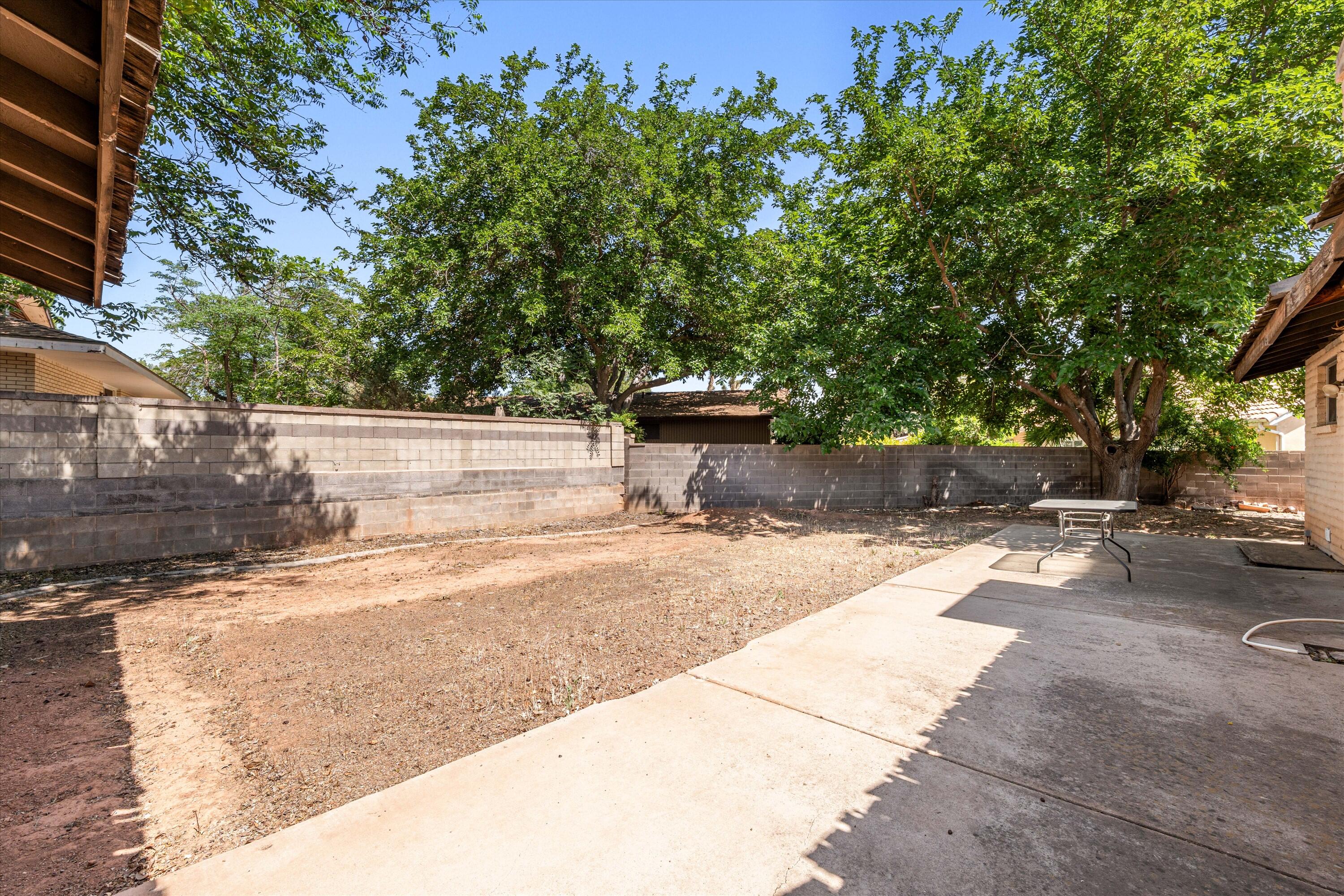 BLOOMINGTON COUNTRY CLUB - Residential