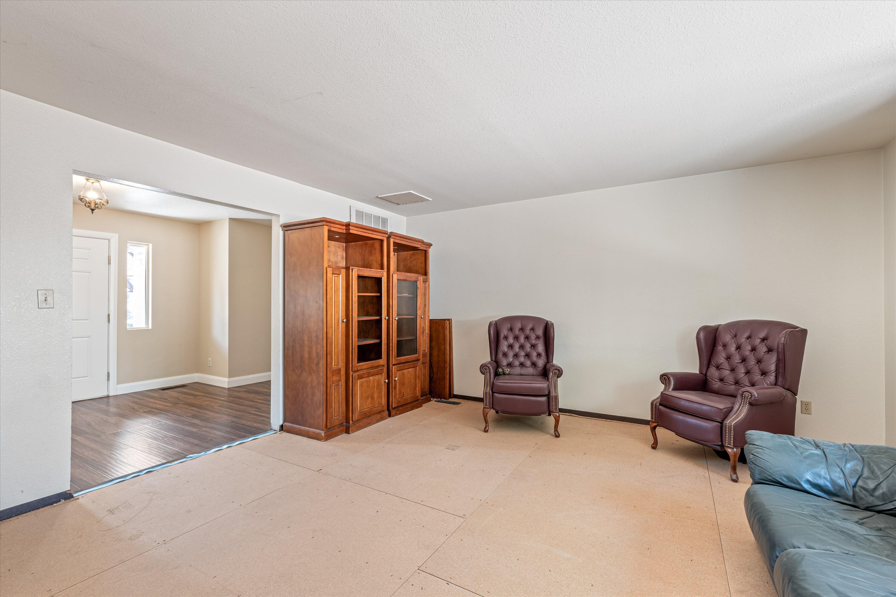 BLOOMINGTON COUNTRY CLUB - Residential