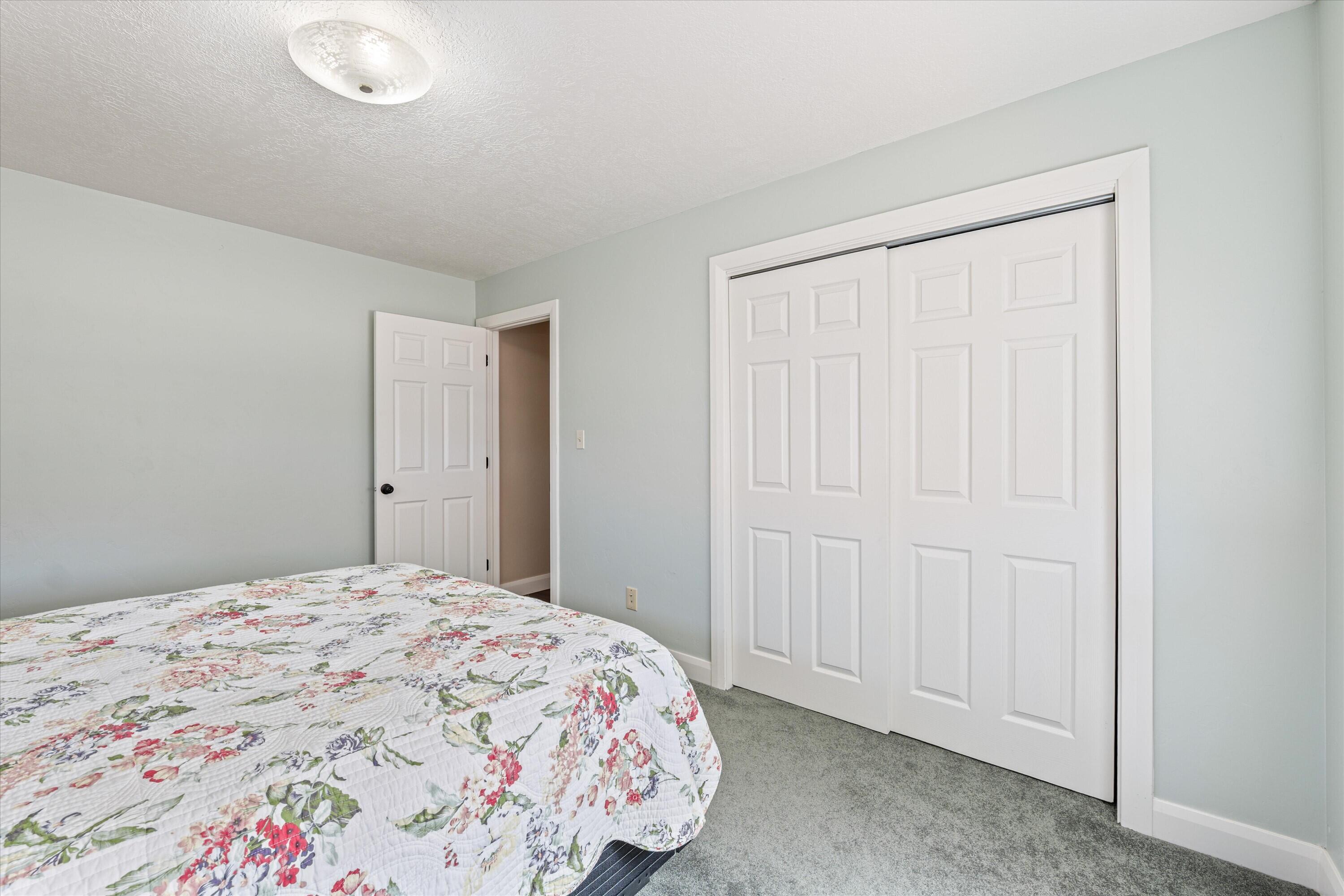 BLOOMINGTON COUNTRY CLUB - Residential