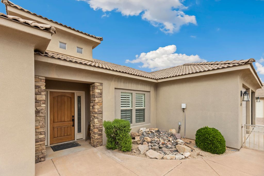 Photo of 1630 E 2450 South ST 69 #69, Saint George, UT 84790 (MLS # 26-270926)