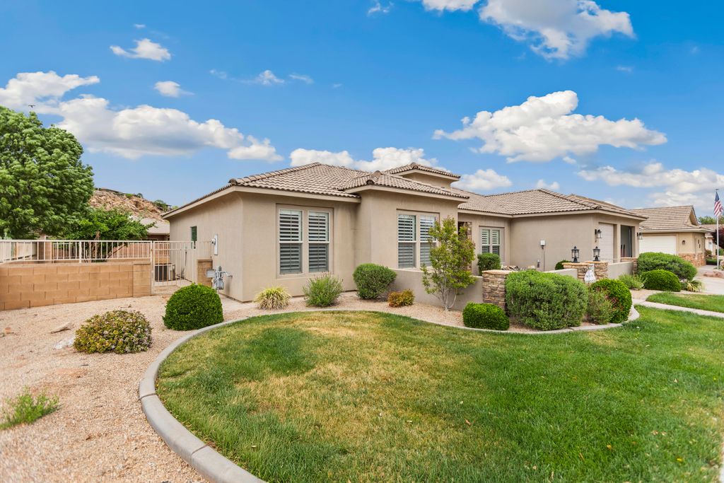 Photo of 1630 E 2450 South ST 69 #69, Saint George, UT 84790 (MLS # 26-270926)