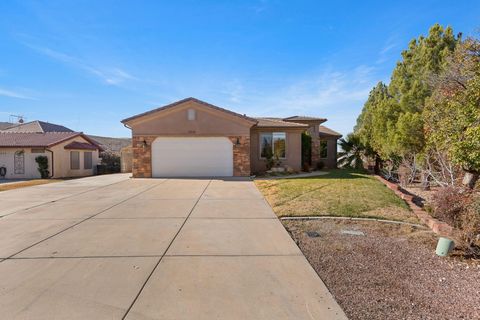 Tiny photo for 2274 S Mountain View CIR, Saint George, UT 84790 (MLS # 25-267763)