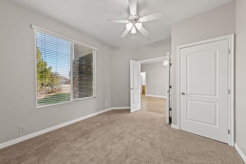 Tiny photo for 2274 S Mountain View CIR, Saint George, UT 84790 (MLS # 25-267763)