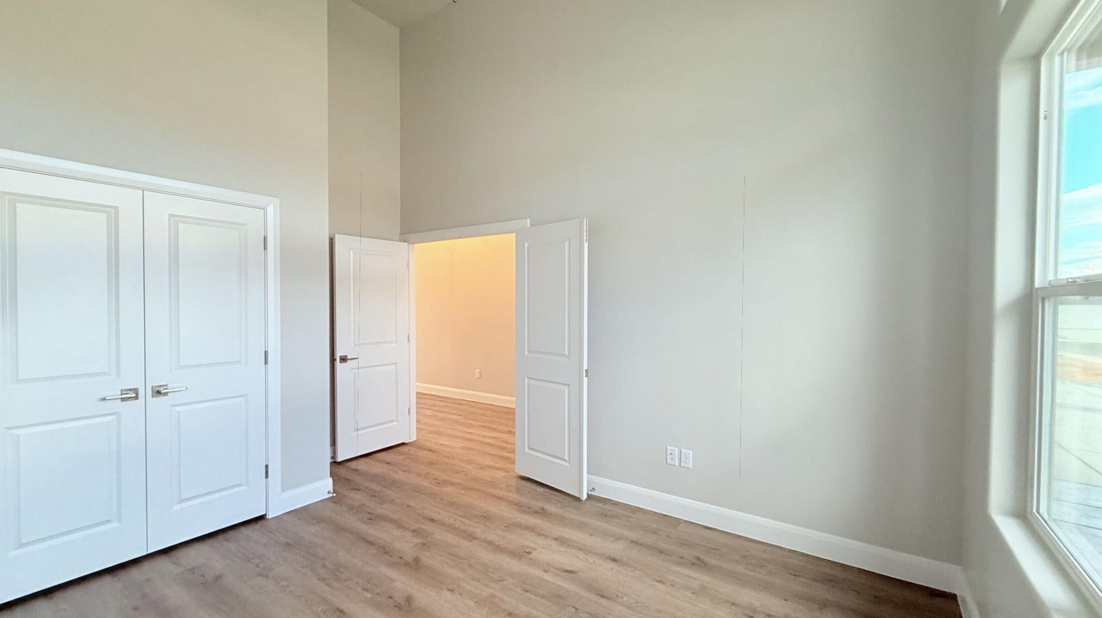 RIVERBEND AT SUNRISE VALLEY - Residential