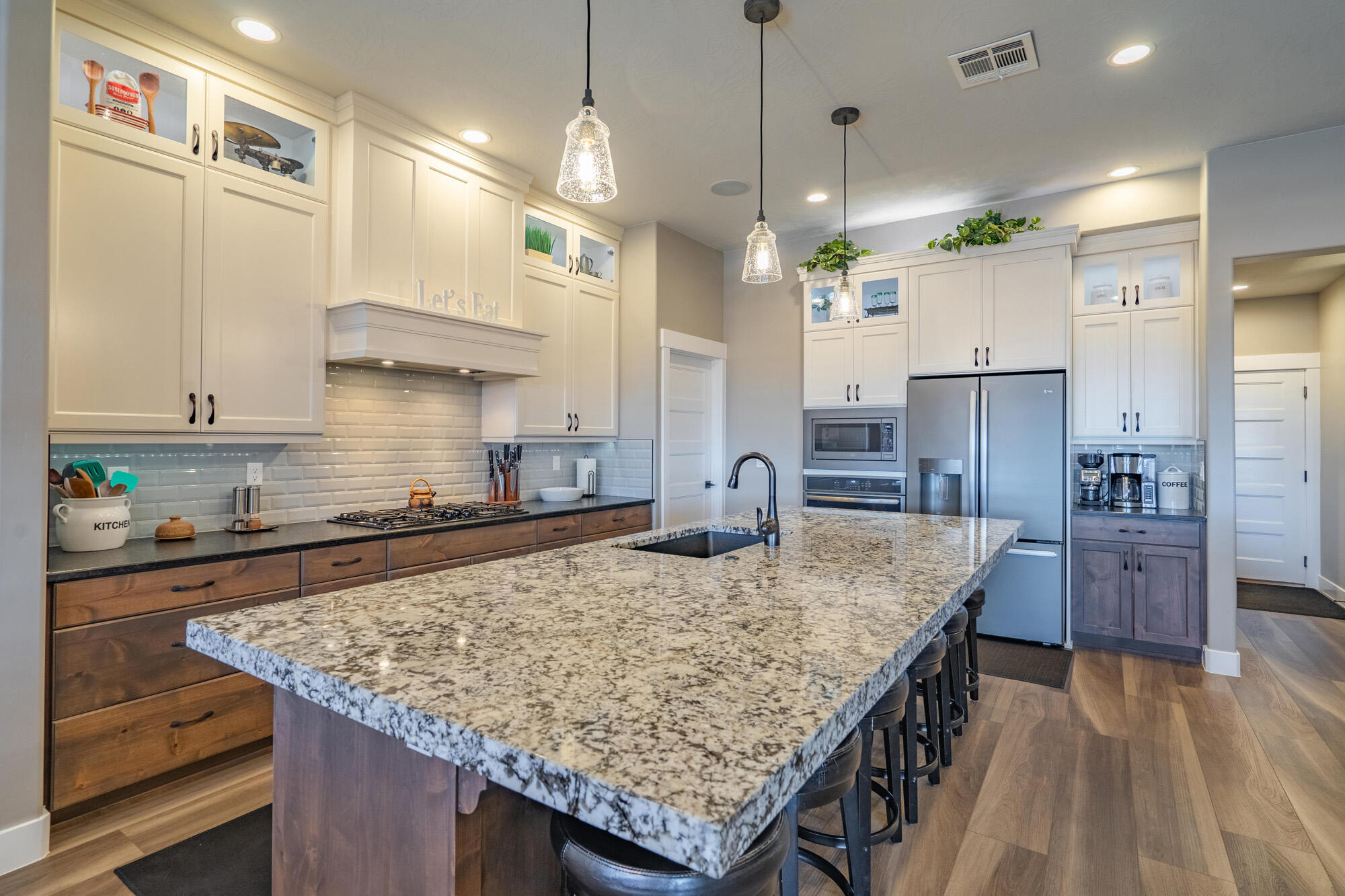 CROSS ROADS AT STUCKI FARMS - Residential