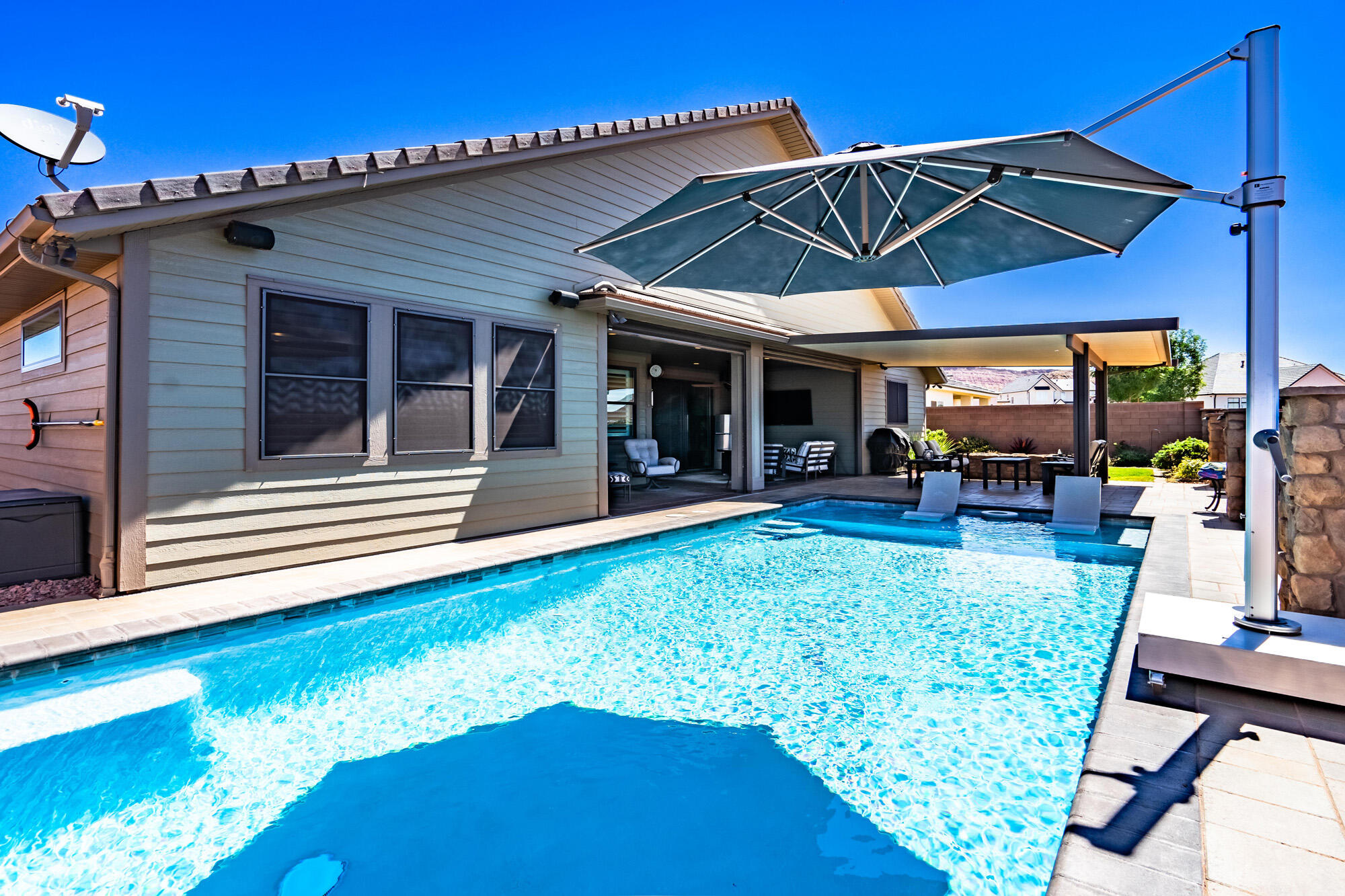 CROSS ROADS AT STUCKI FARMS - Residential