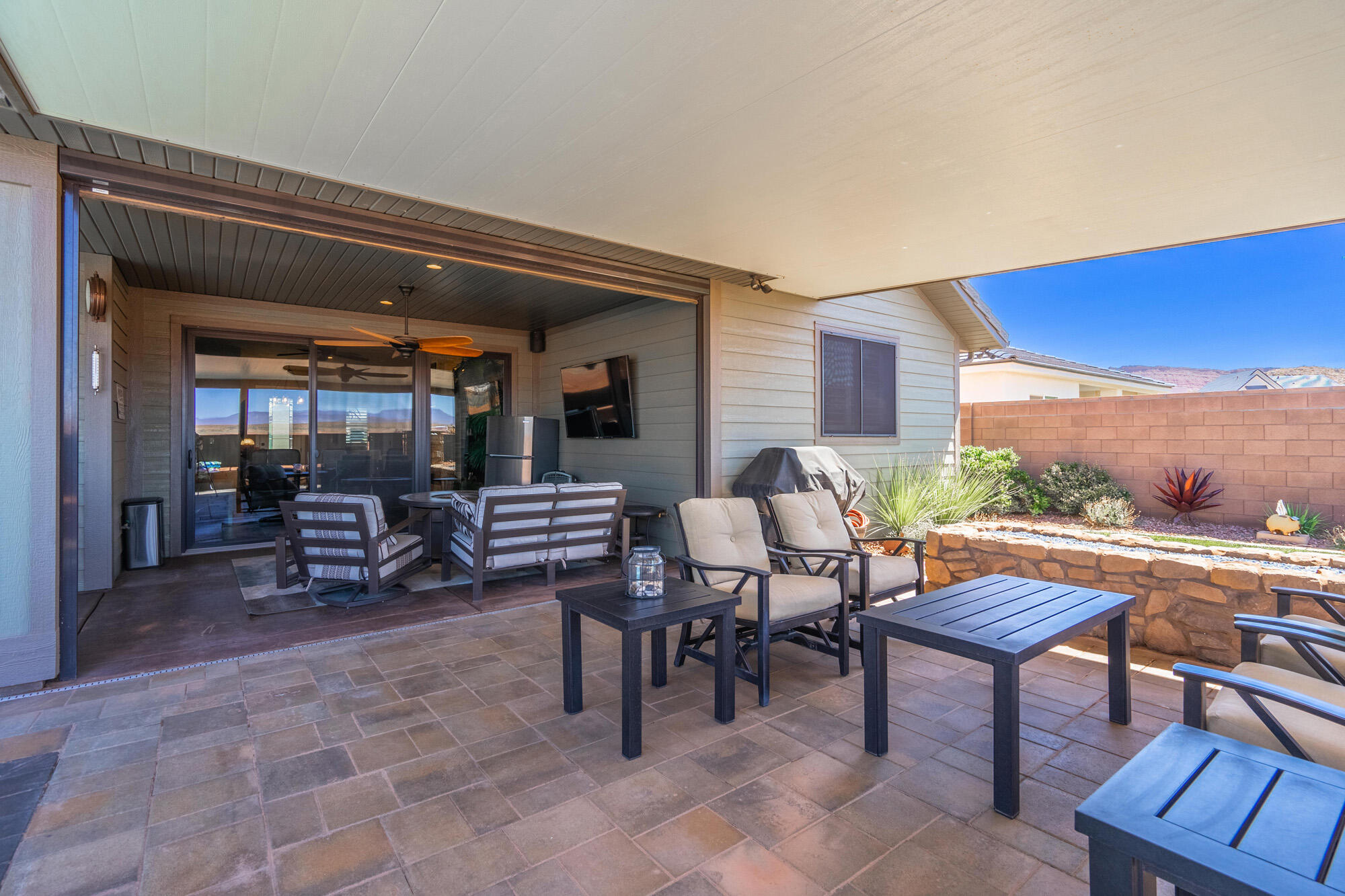 CROSS ROADS AT STUCKI FARMS - Residential