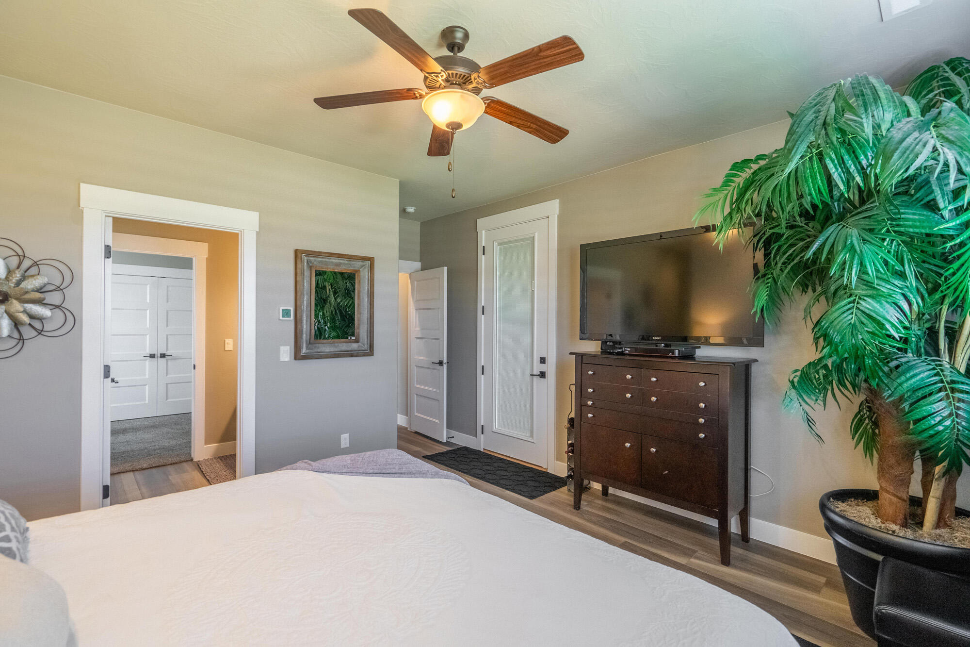 CROSS ROADS AT STUCKI FARMS - Residential