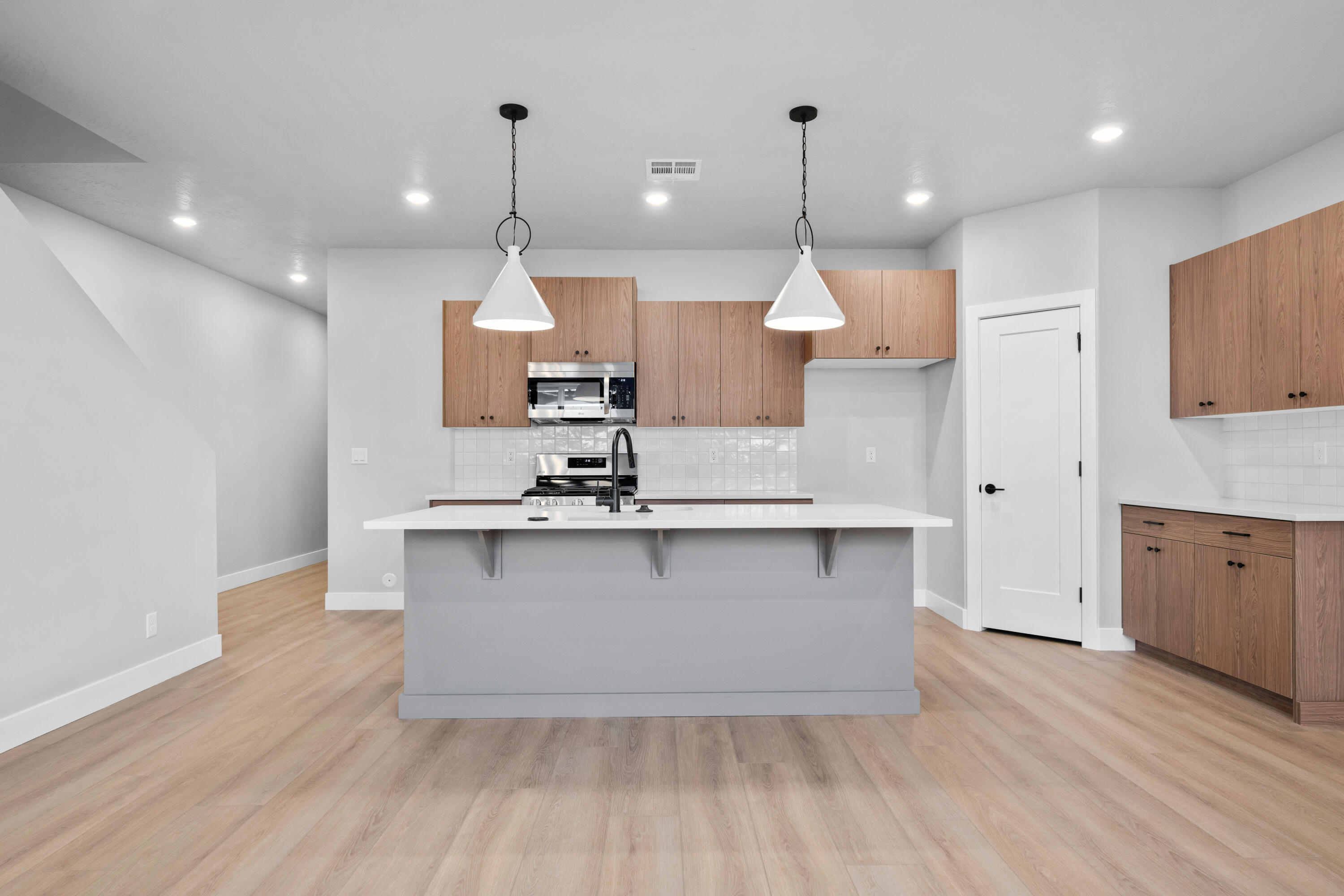 RISE AT CORAL CANYON - Residential