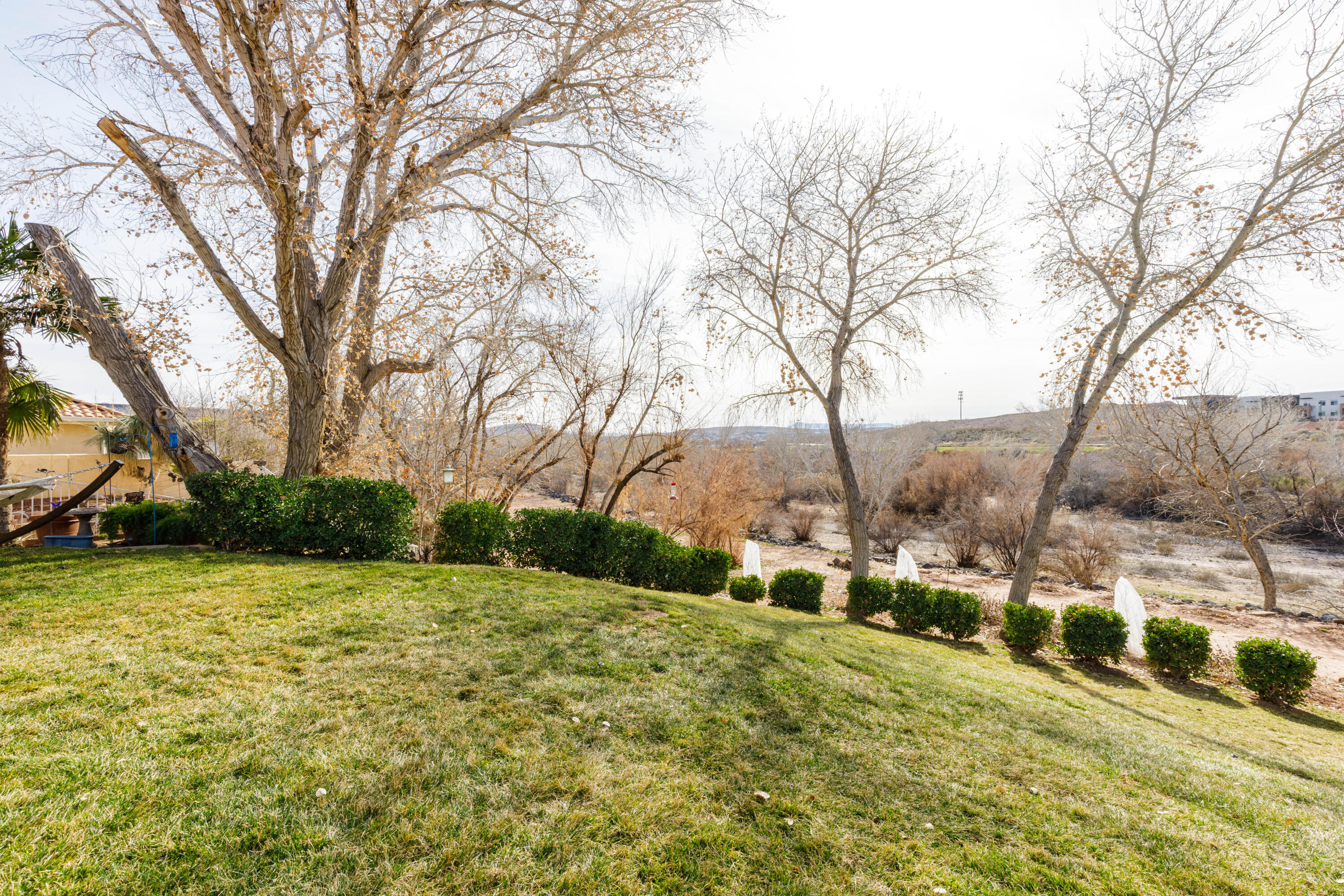 RIVERWOOD TOWNHOMES - Residential