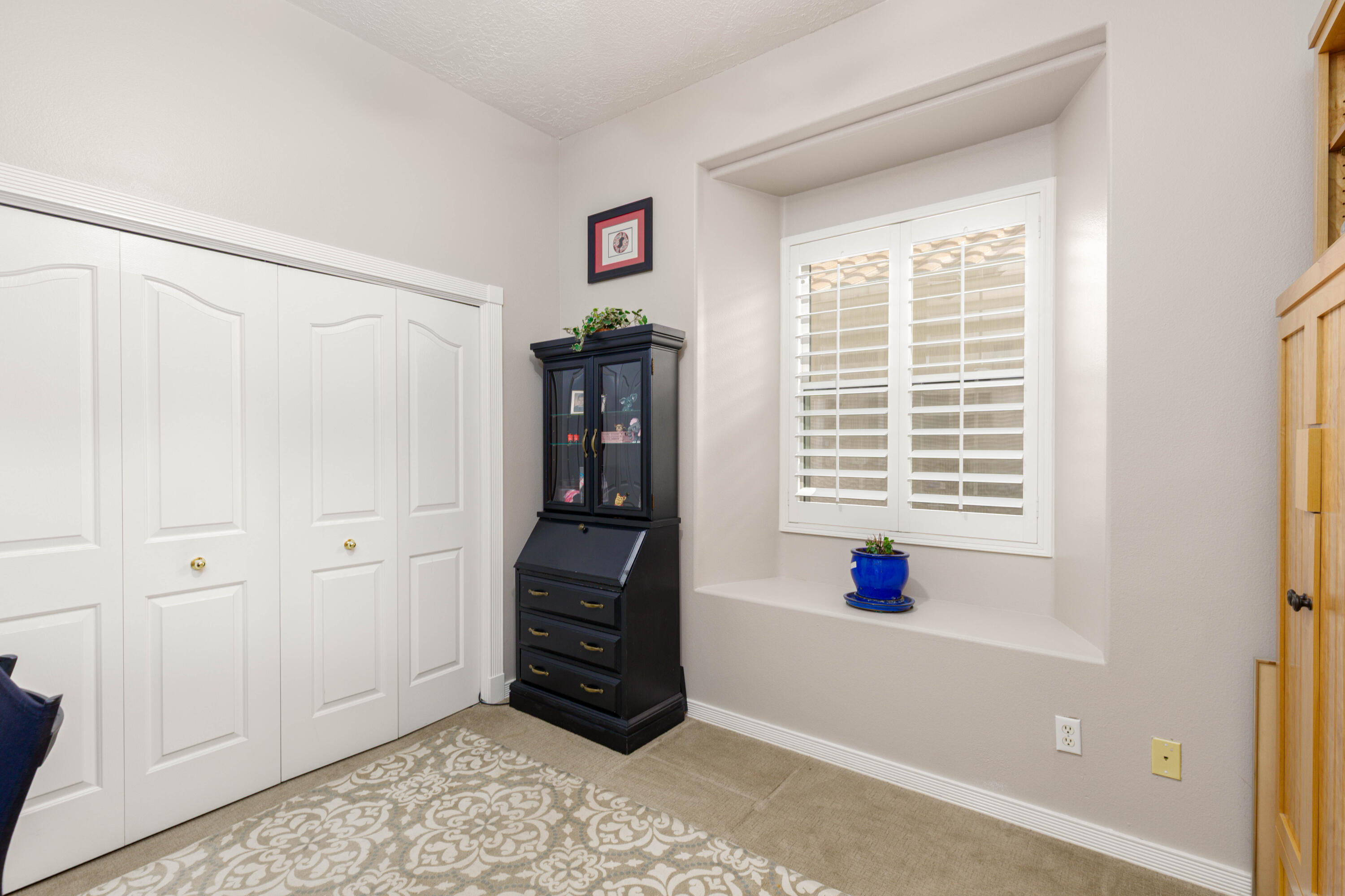 RIVERWOOD TOWNHOMES - Residential