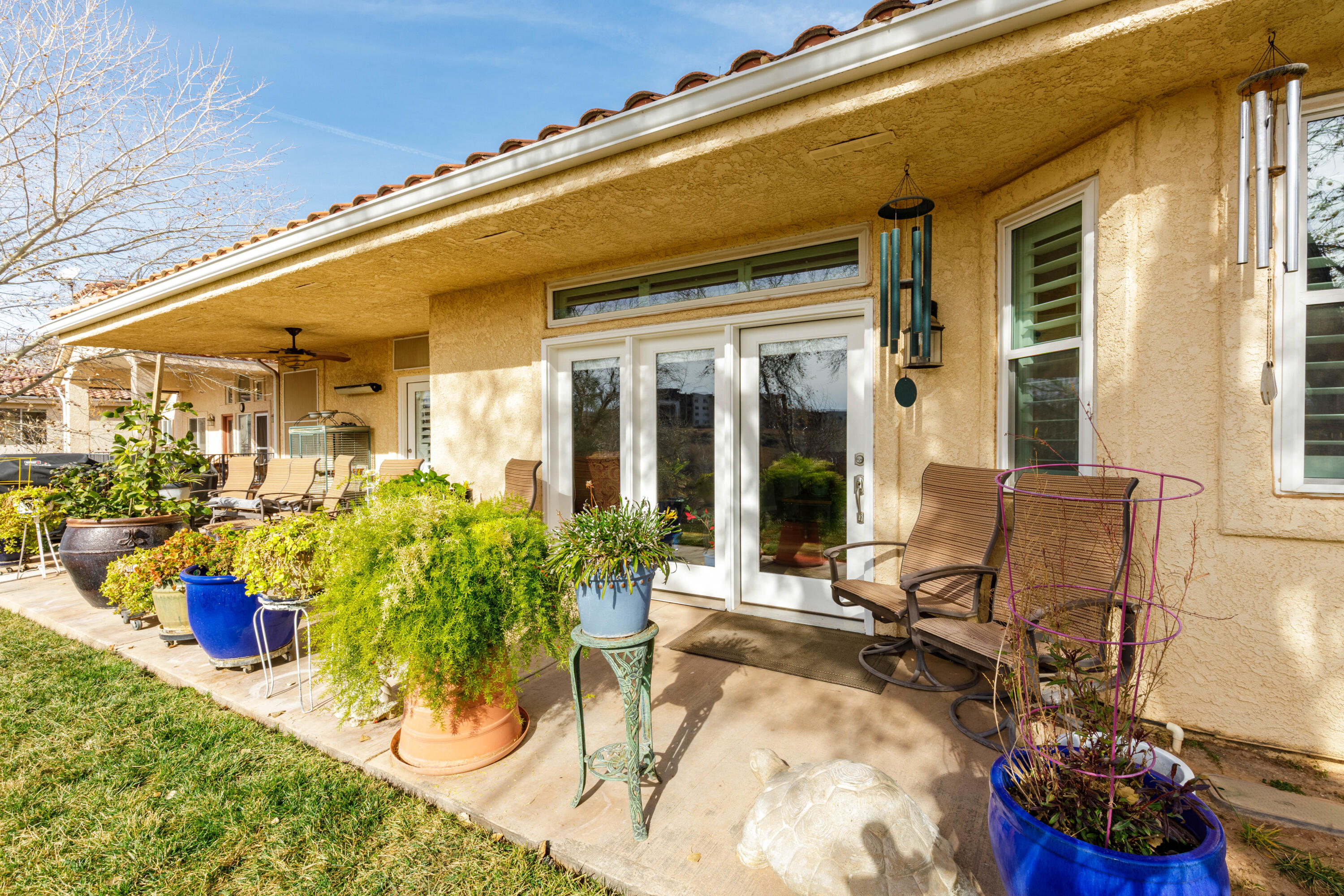 RIVERWOOD TOWNHOMES - Residential