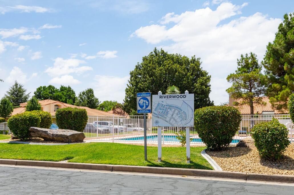 RIVERWOOD TOWNHOMES - Residential