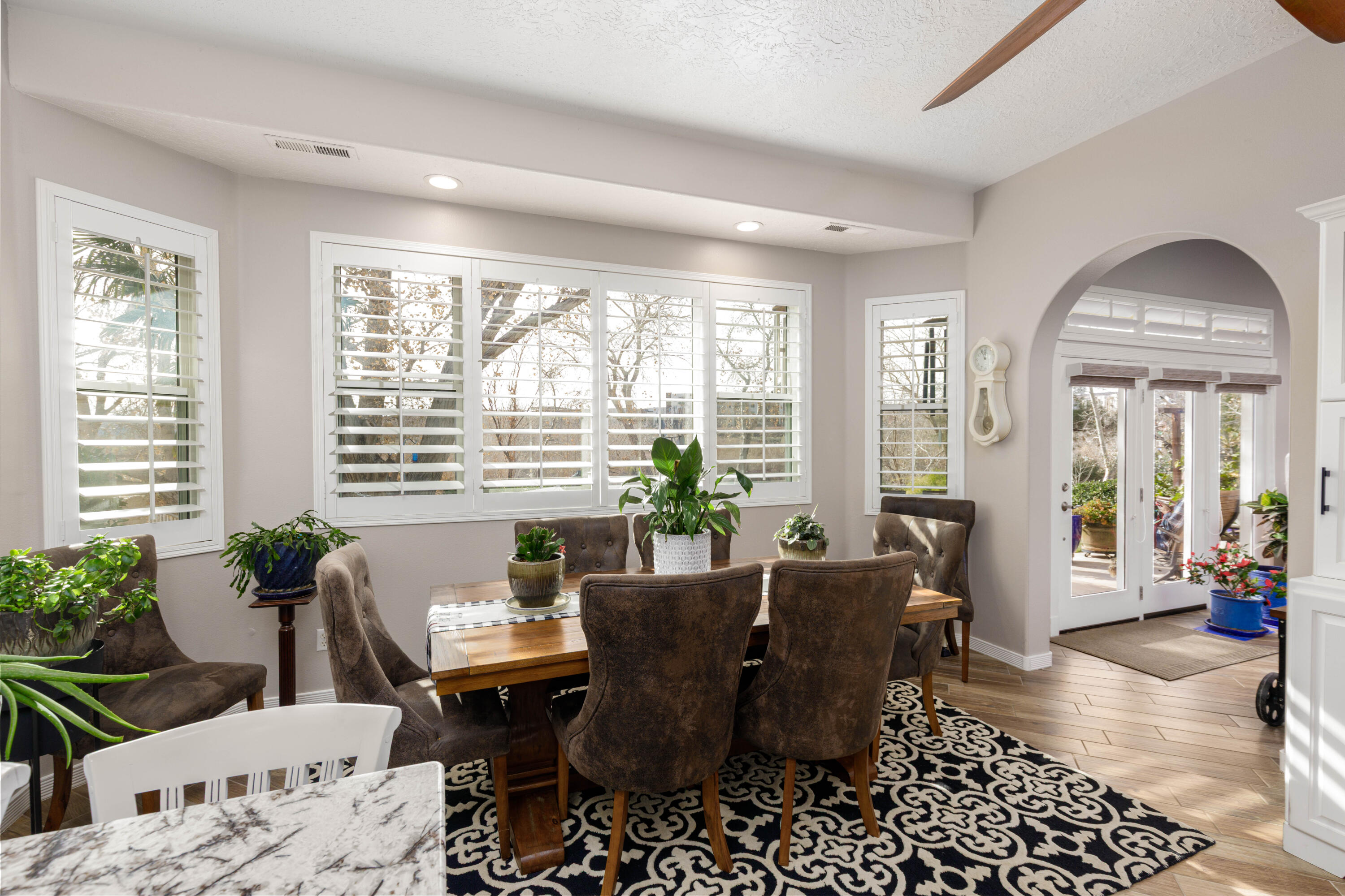 RIVERWOOD TOWNHOMES - Residential