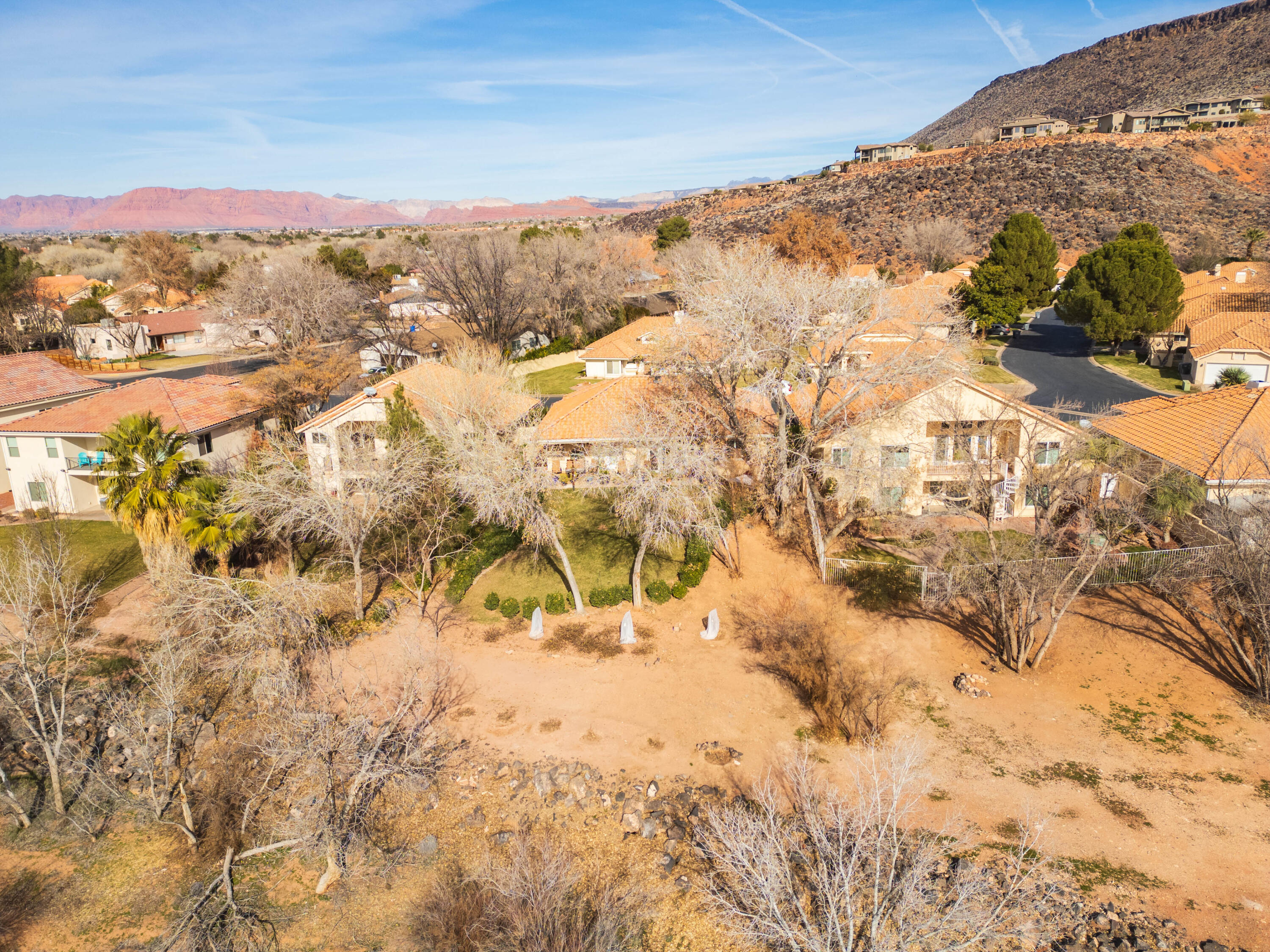 RIVERWOOD TOWNHOMES - Residential
