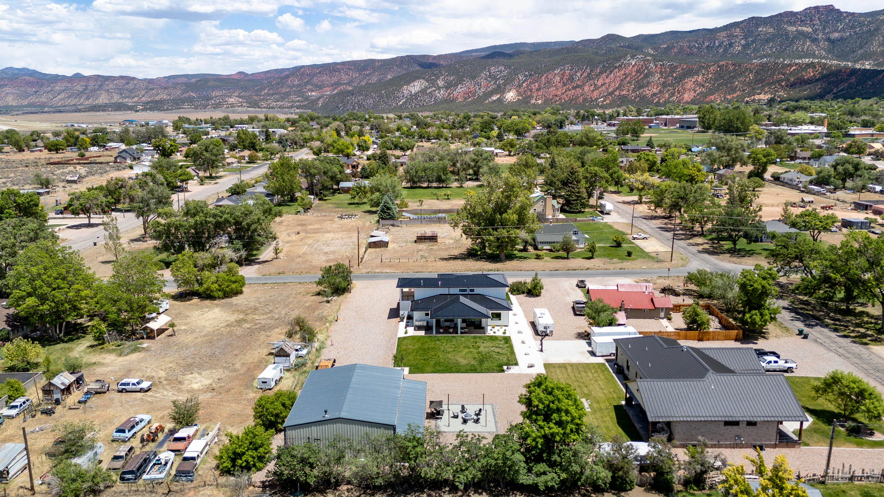 329 N 400 W, Parowan, UT, 84761, USA, 3 Bedrooms Bedrooms, ,3 BathroomsBathrooms,Residential,Active,329 N 400 W,26-273061