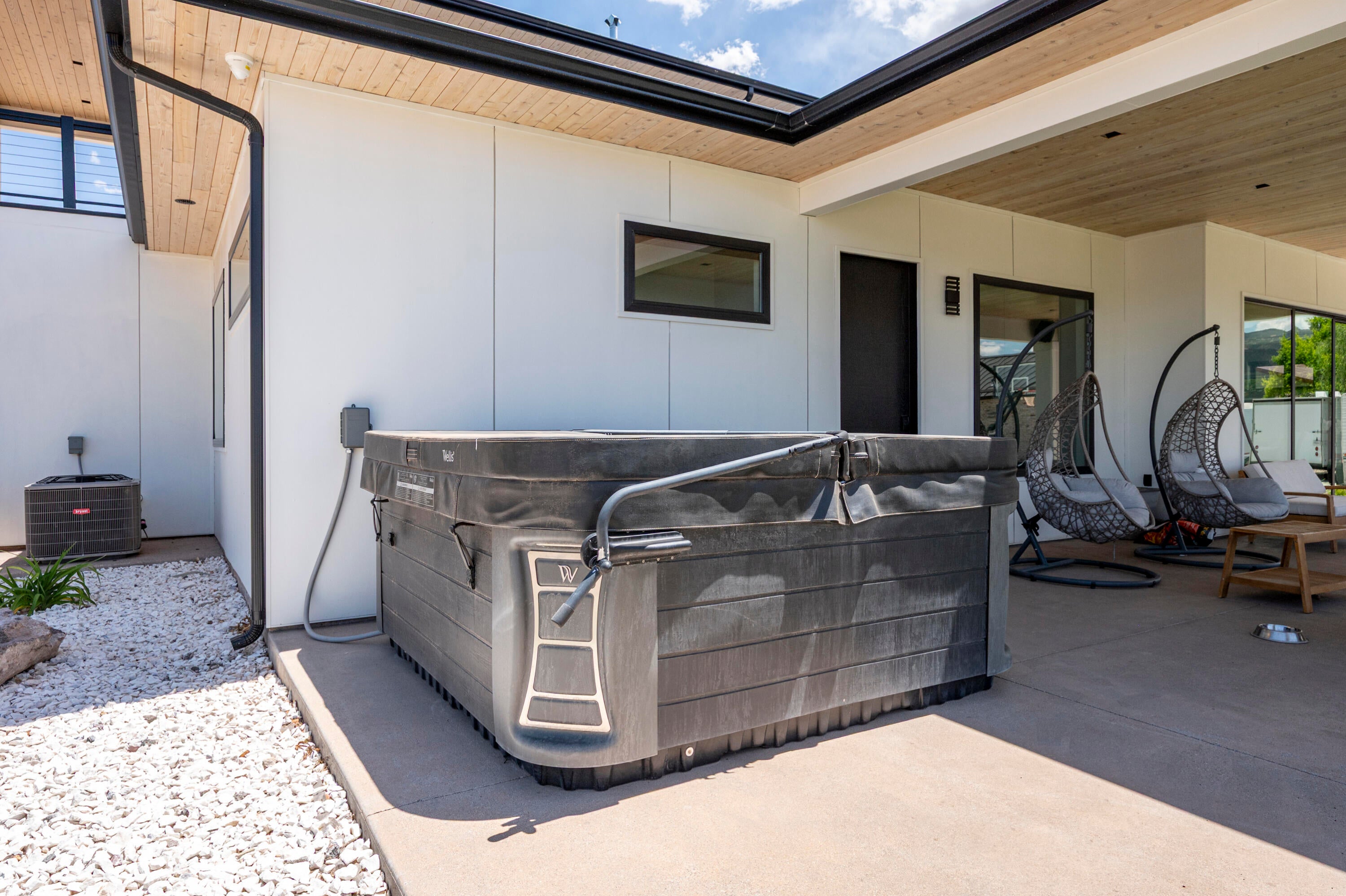 329 N 400 W, Parowan, UT, 84761, USA, 3 Bedrooms Bedrooms, ,3 BathroomsBathrooms,Residential,Active,329 N 400 W,26-273061