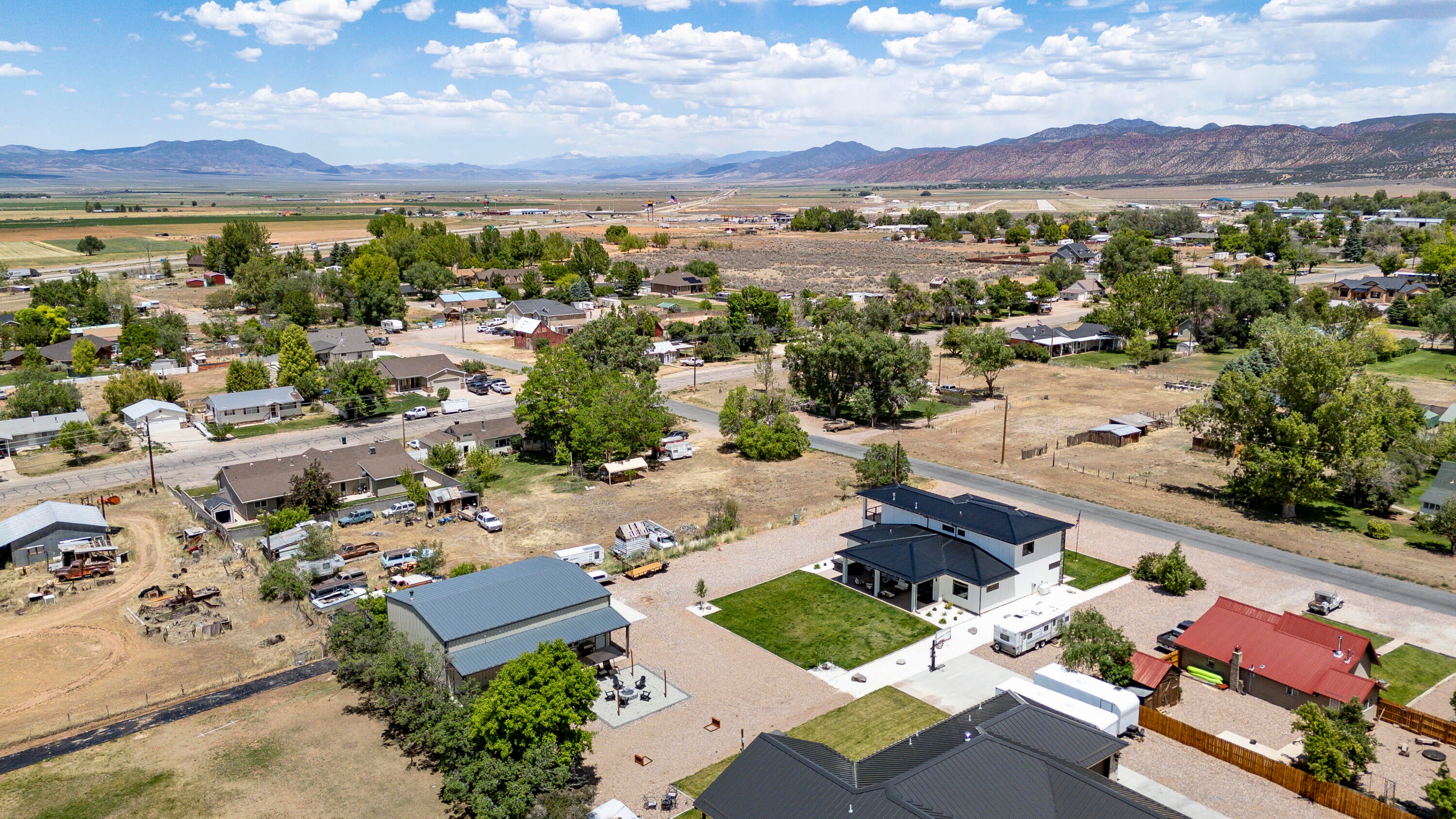 329 N 400 W, Parowan, UT, 84761, USA, 3 Bedrooms Bedrooms, ,3 BathroomsBathrooms,Residential,Active,329 N 400 W,26-273061