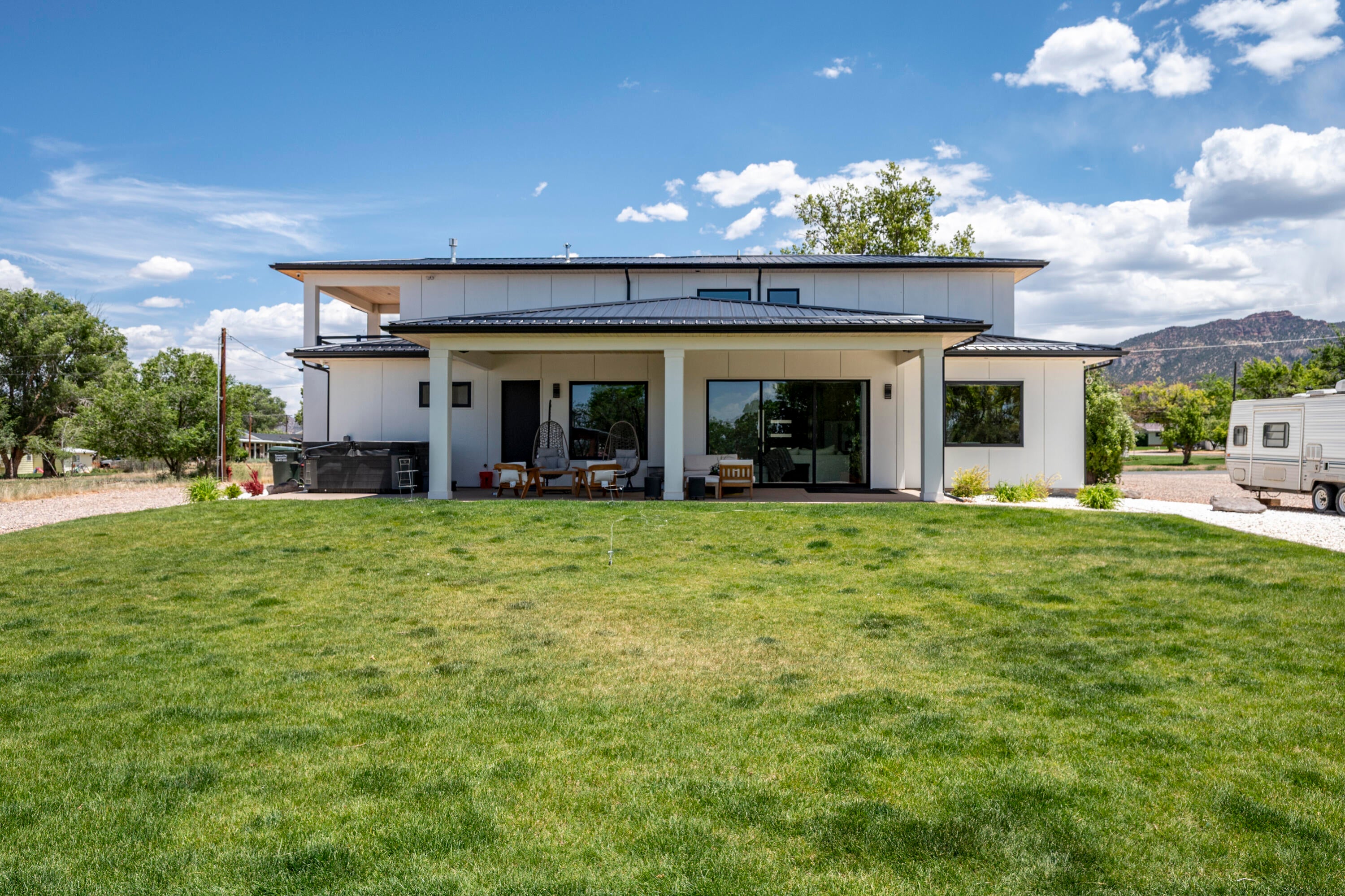 329 N 400 W, Parowan, UT, 84761, USA, 3 Bedrooms Bedrooms, ,3 BathroomsBathrooms,Residential,Active,329 N 400 W,26-273061