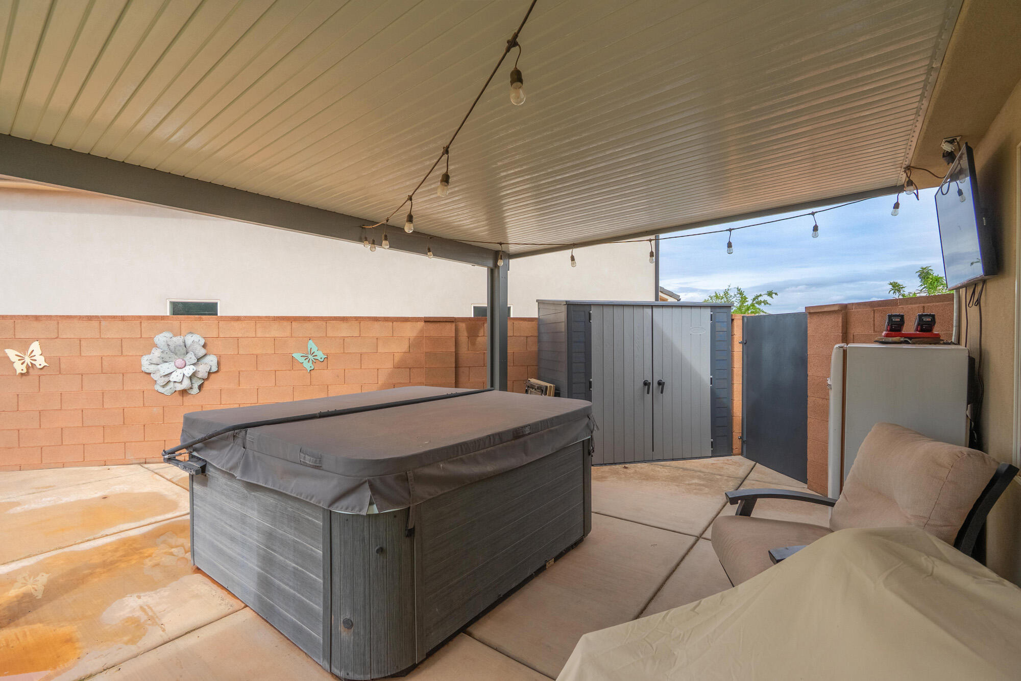 CROSS ROADS AT STUCKI FARMS - Residential